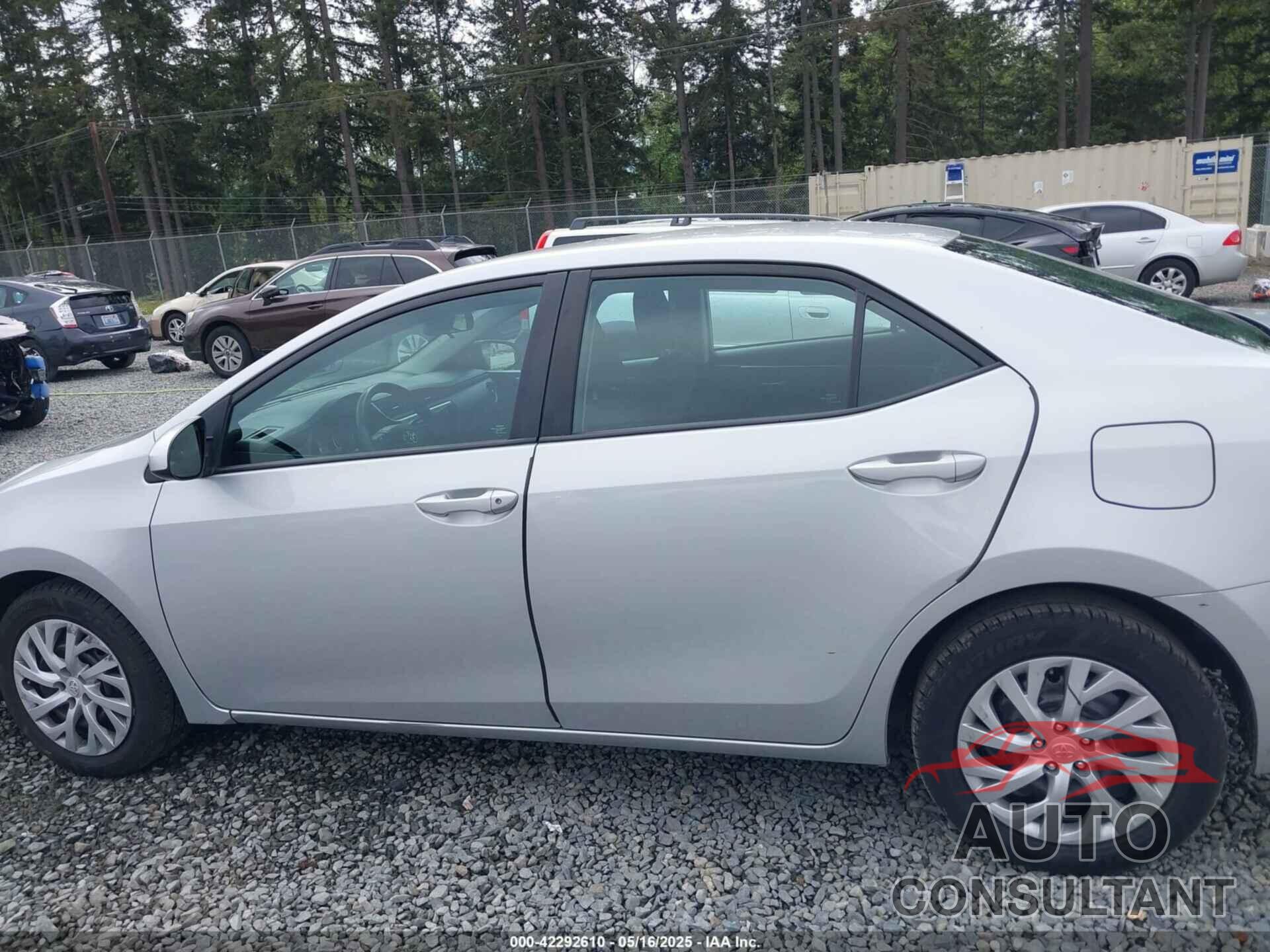 TOYOTA COROLLA 2017 - 2T1BURHEXHC883723