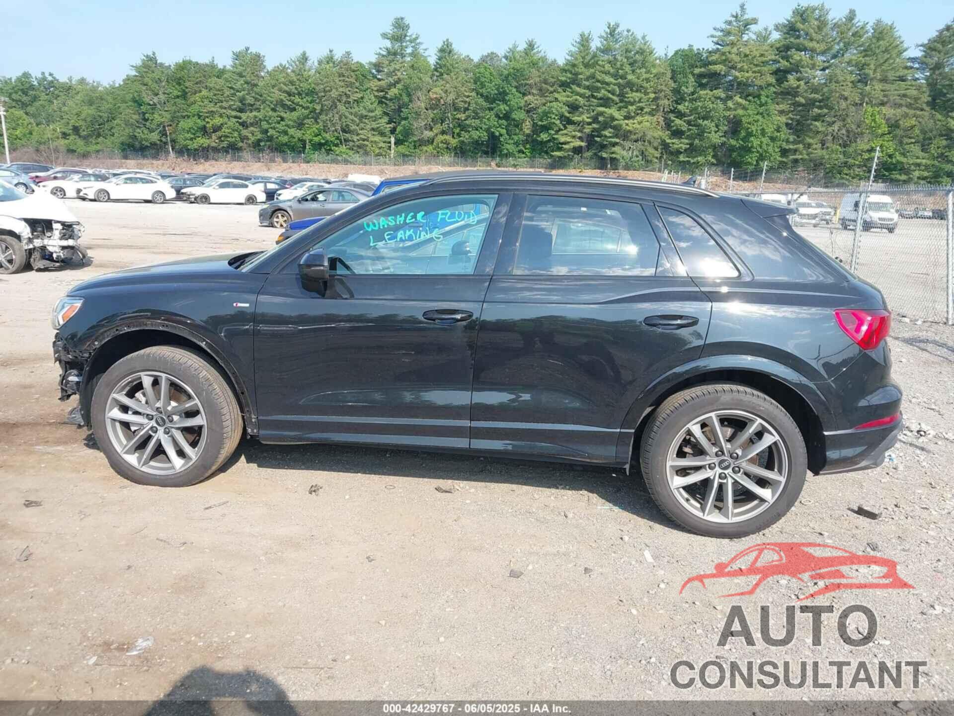 AUDI Q3 2023 - WA1DECF39P1111196