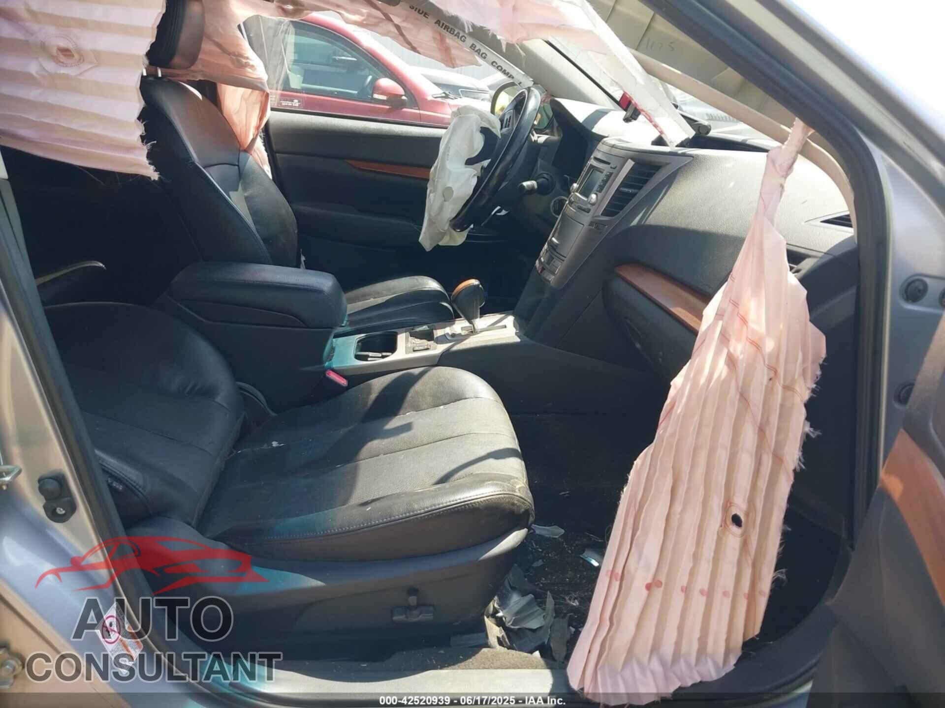 SUBARU OUTBACK 2014 - 4S4BRBLC7E3302256