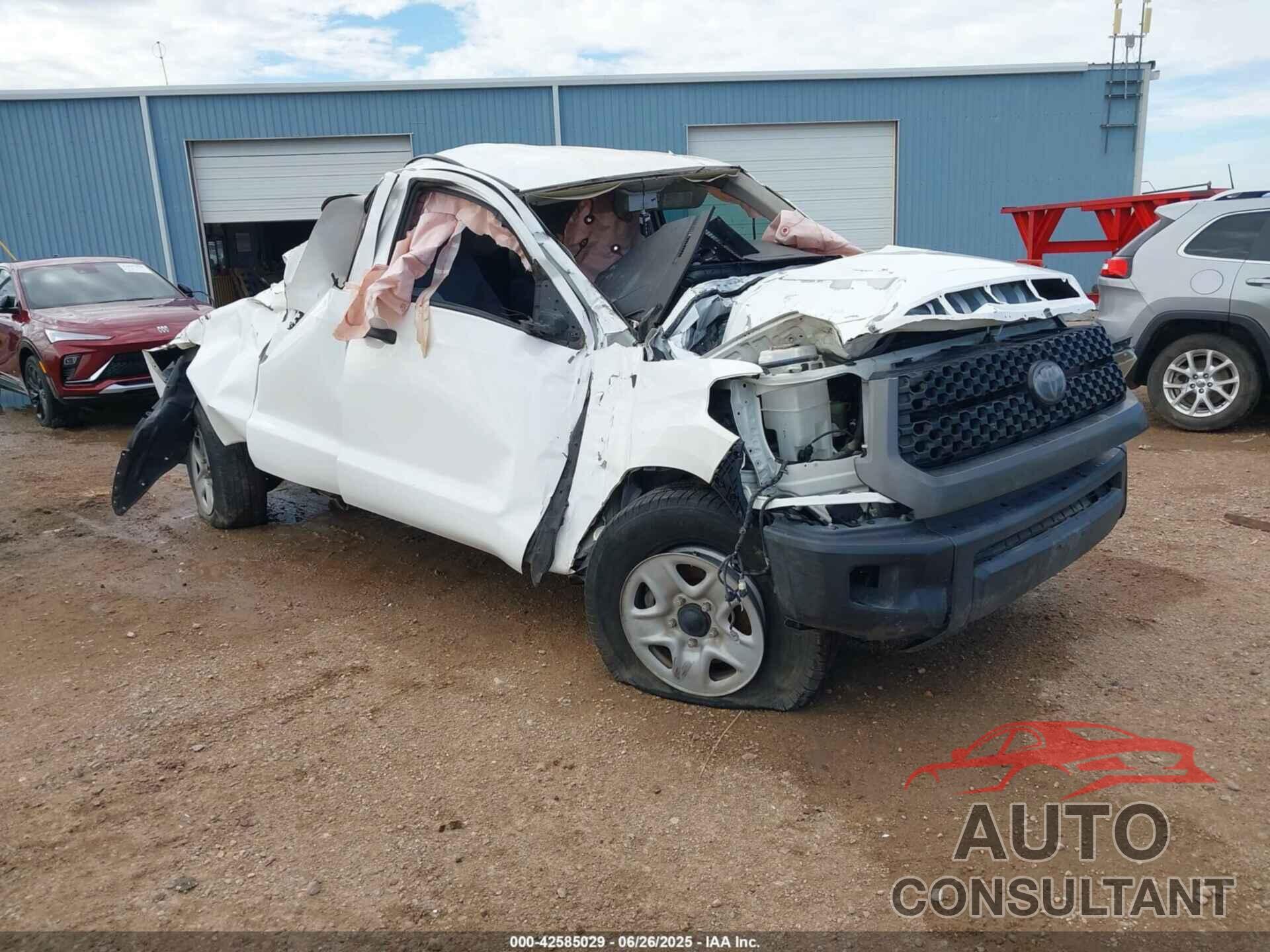 TOYOTA TUNDRA 2018 - 5TFUW5F14JX763757