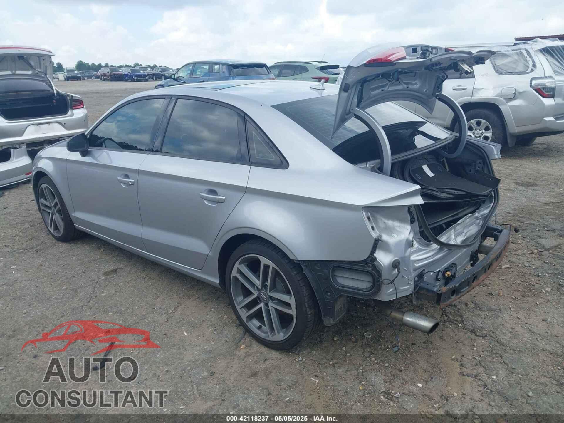 AUDI A3 2017 - WAUB8GFF2H1009940