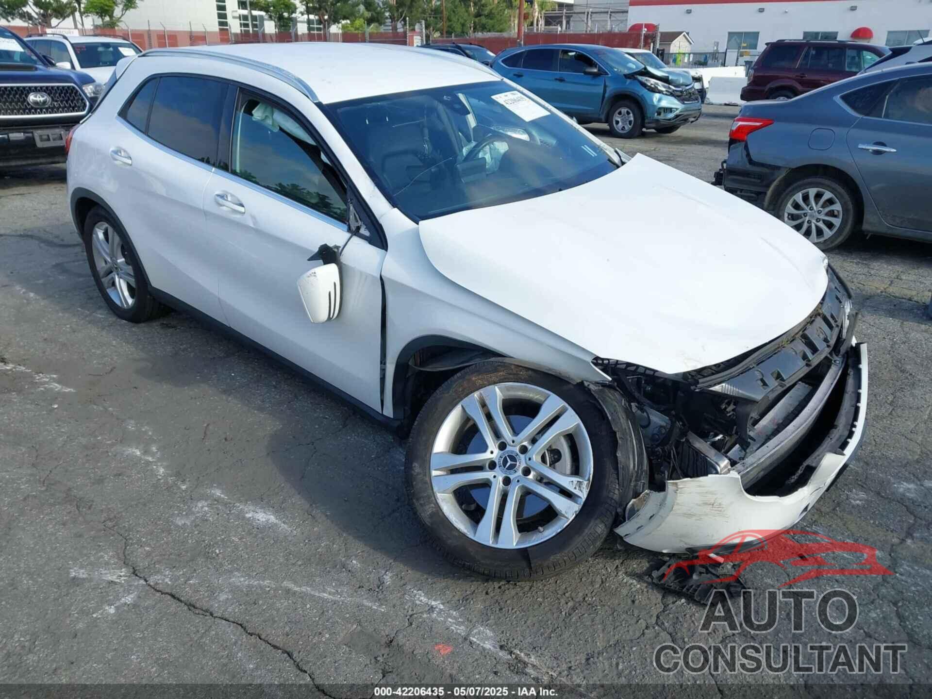 MERCEDES-BENZ GLA 250 2020 - W1NTG4EB2LU040032