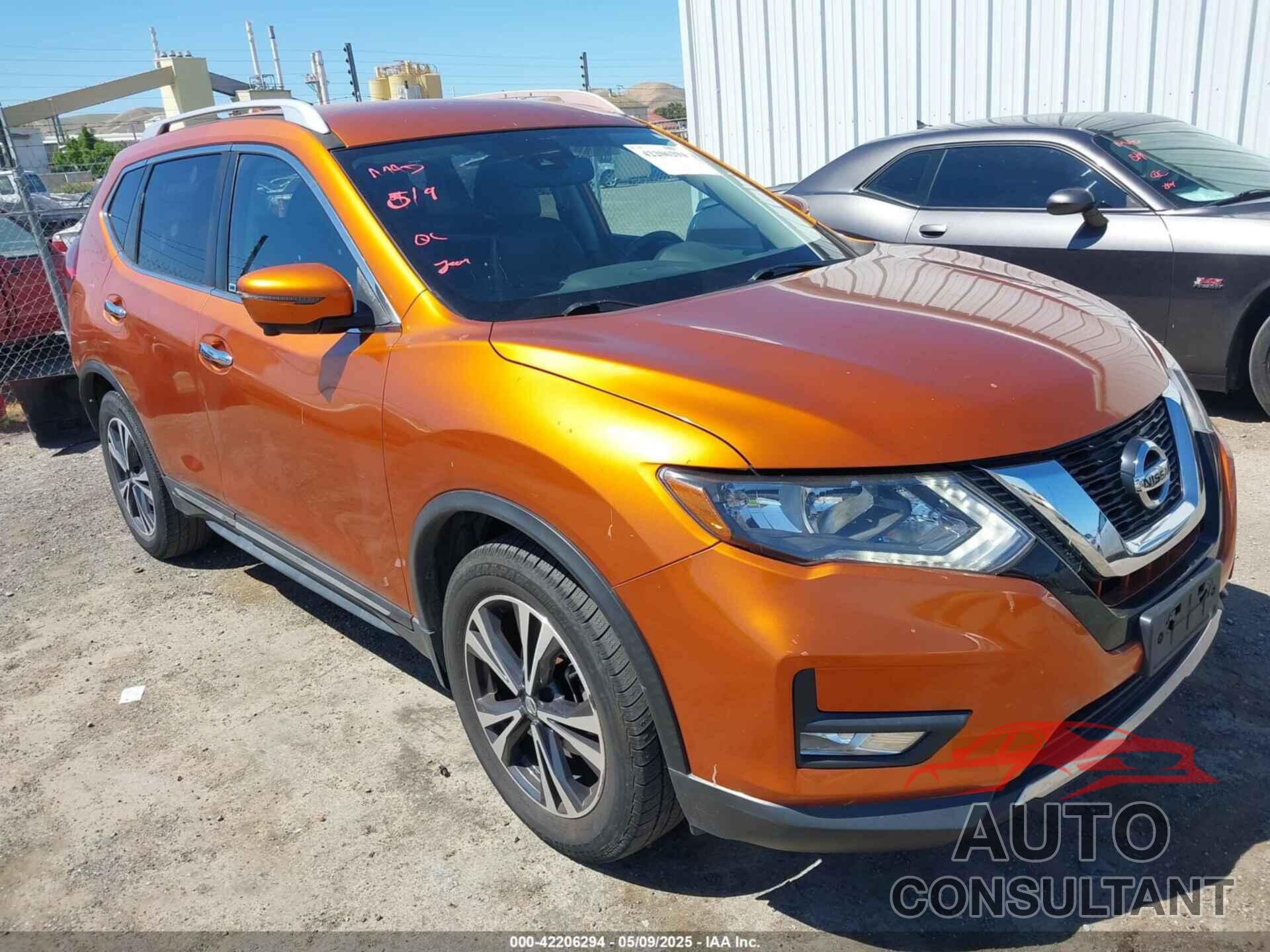 NISSAN ROGUE 2017 - JN8AT2MT7HW141768