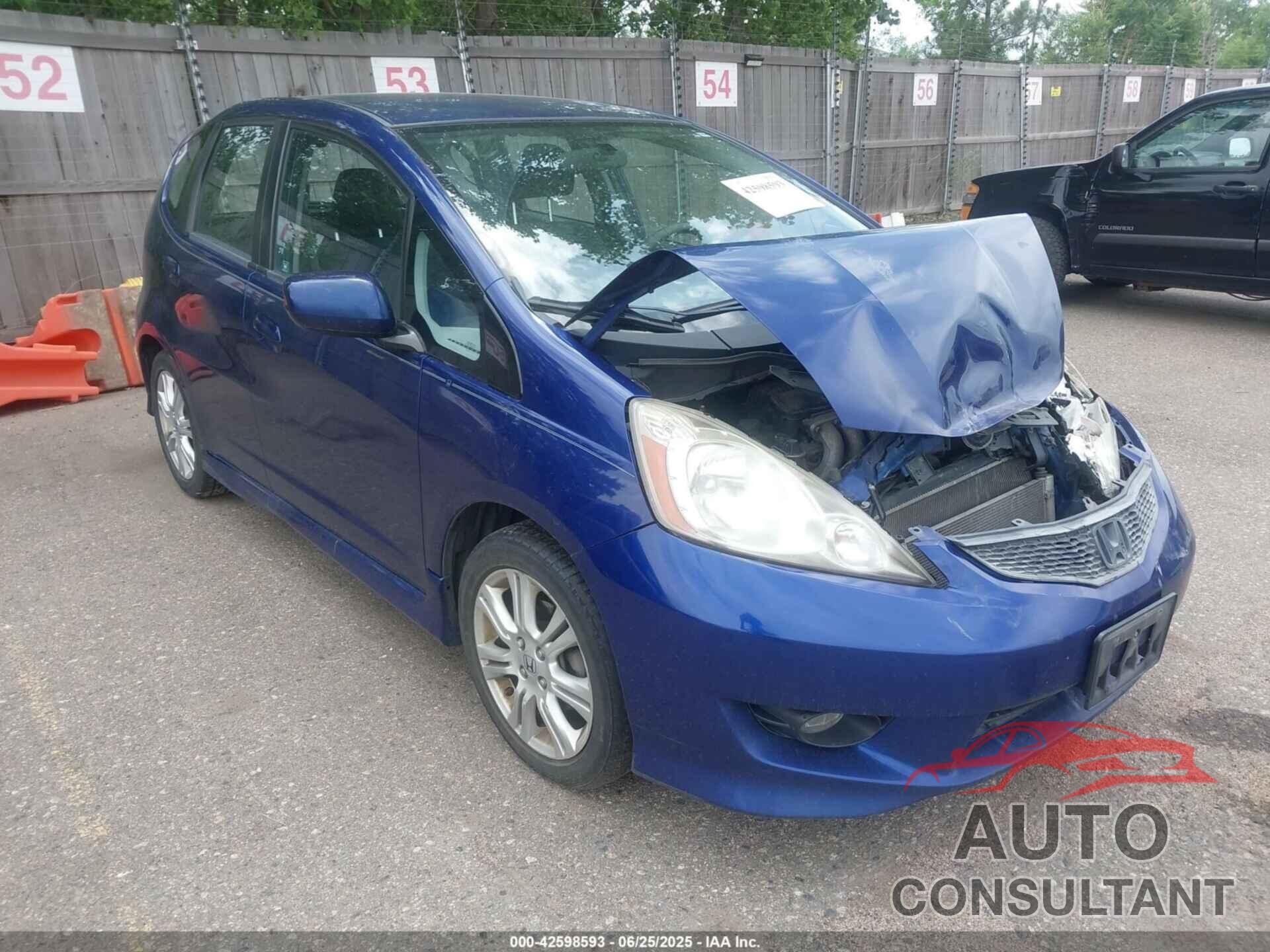HONDA FIT 2011 - JHMGE8H56BC019134