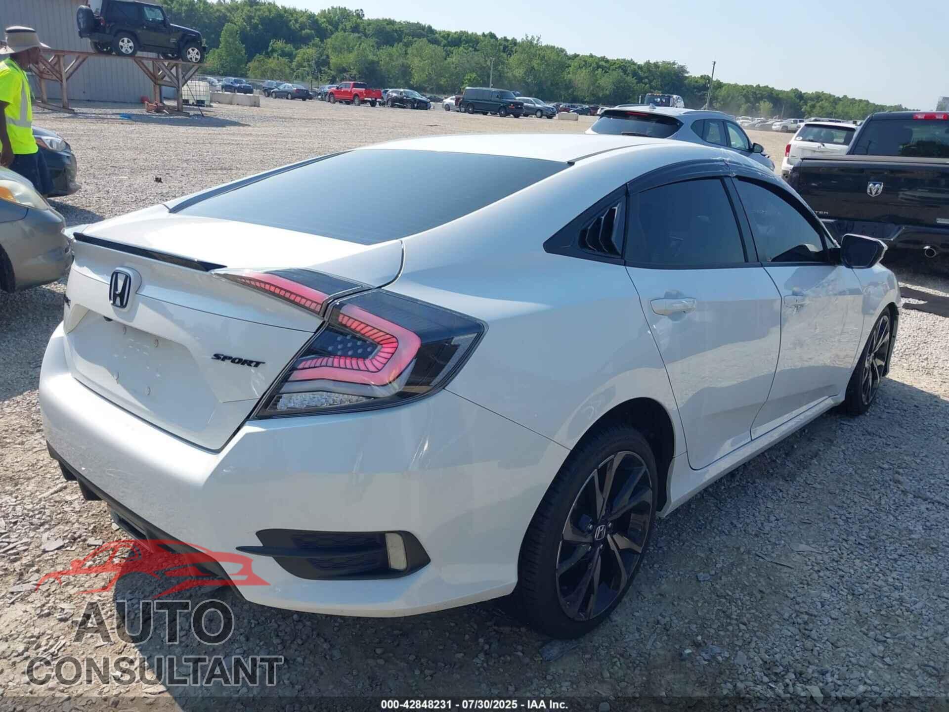 HONDA CIVIC 2021 - 2HGFC2F84MH550203