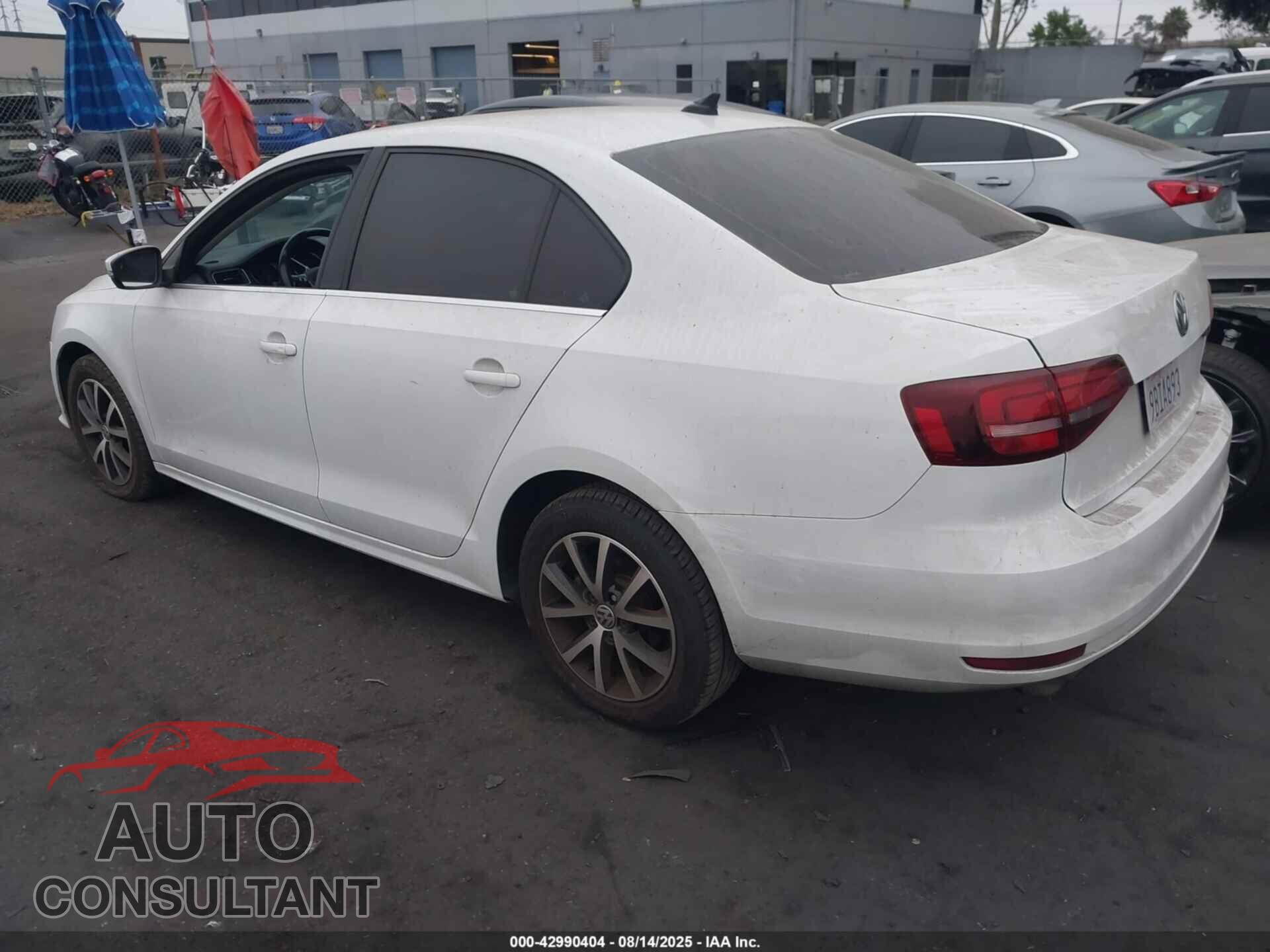 VOLKSWAGEN JETTA 2017 - 3VWDB7AJ4HM210019