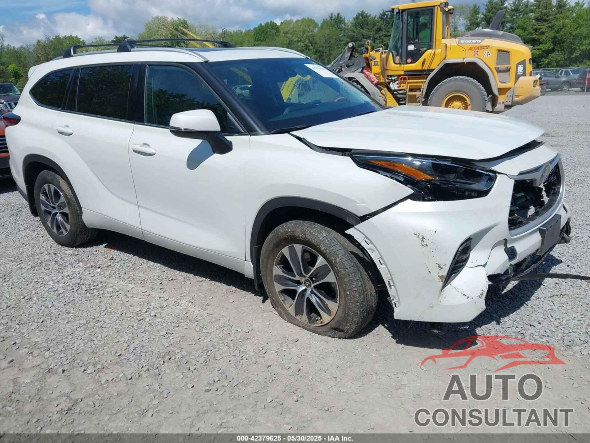 TOYOTA HIGHLANDER 2022 - 5TDGZRBH8NS590836