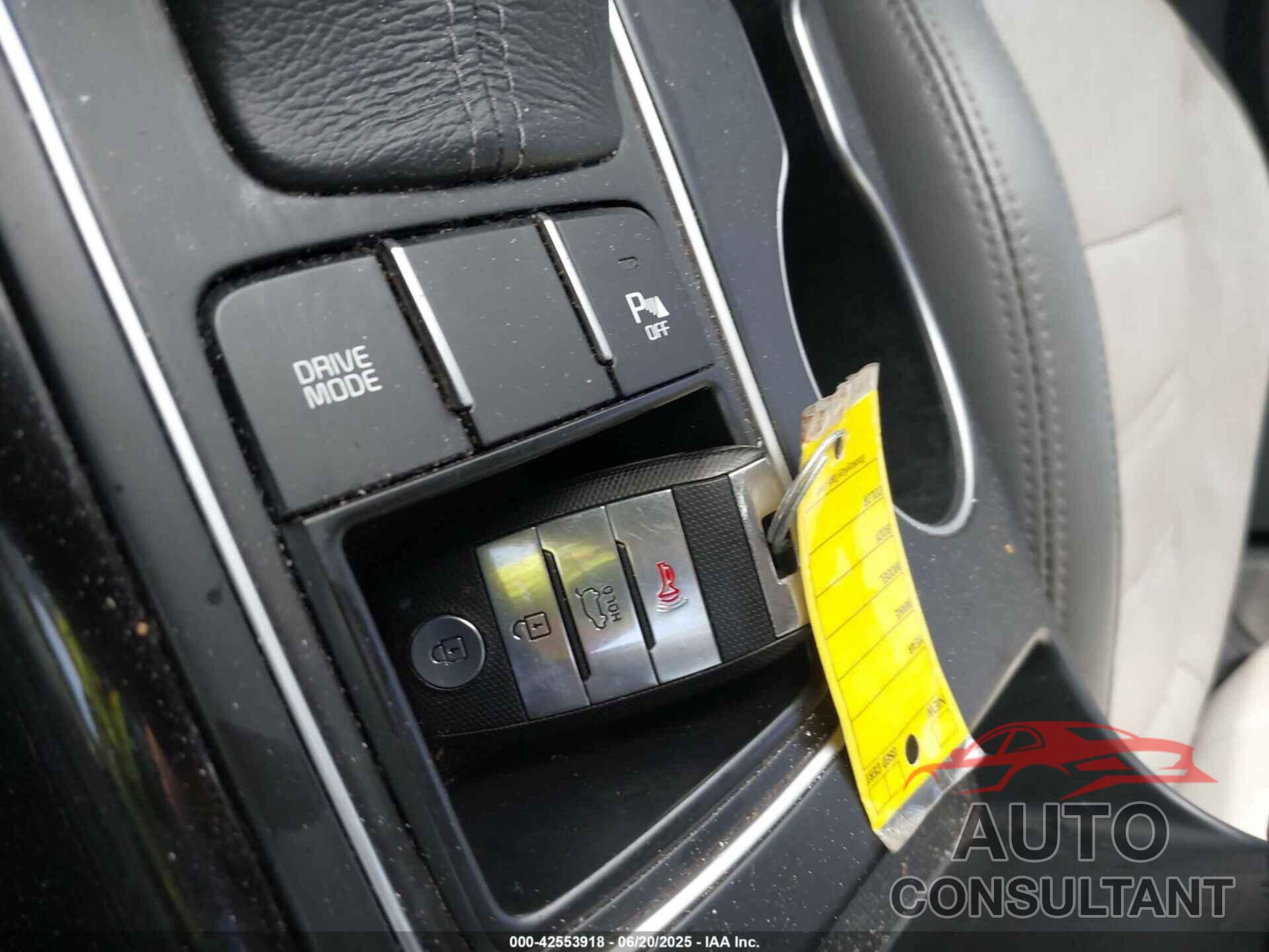 KIA SORENTO 2017 - 5XYPK4A50HG308771