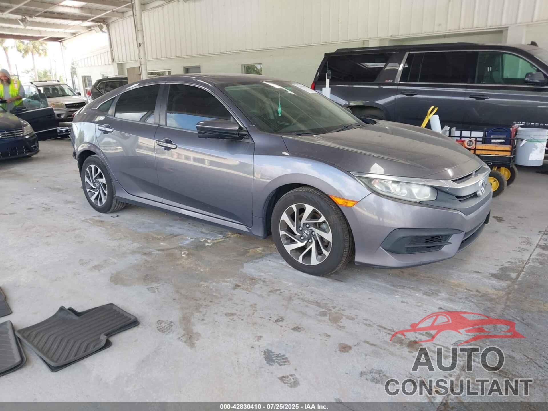 HONDA CIVIC 2017 - 19XFC2F73HE232435