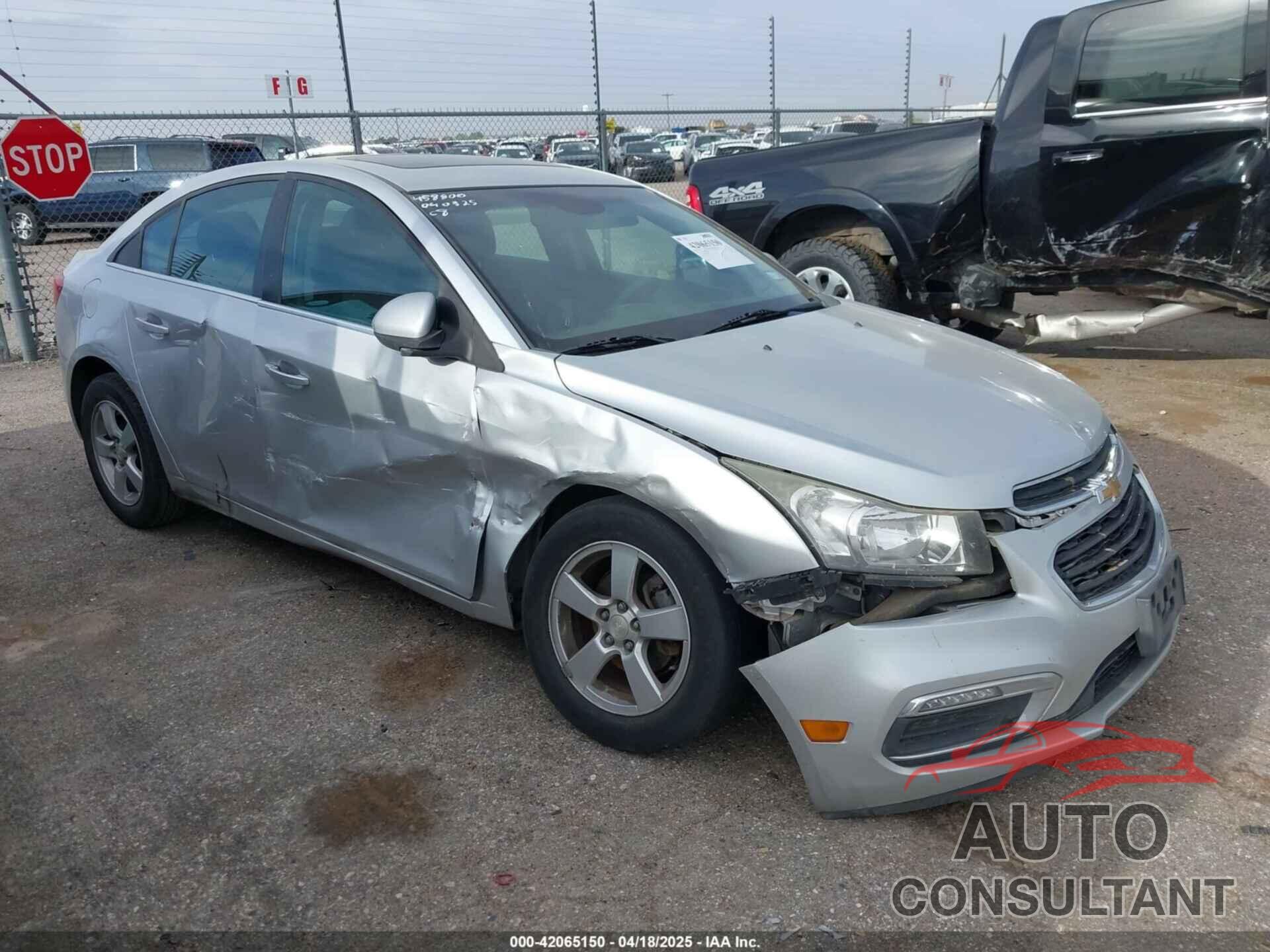 CHEVROLET CRUZE 2015 - 1G1PC5SB9F7268748
