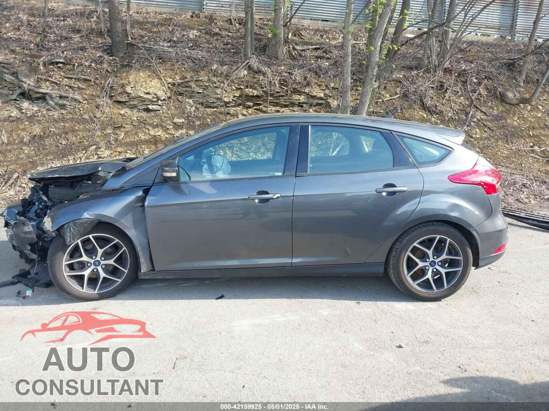 FORD FOCUS 2017 - 1FADP3M2XHL232048