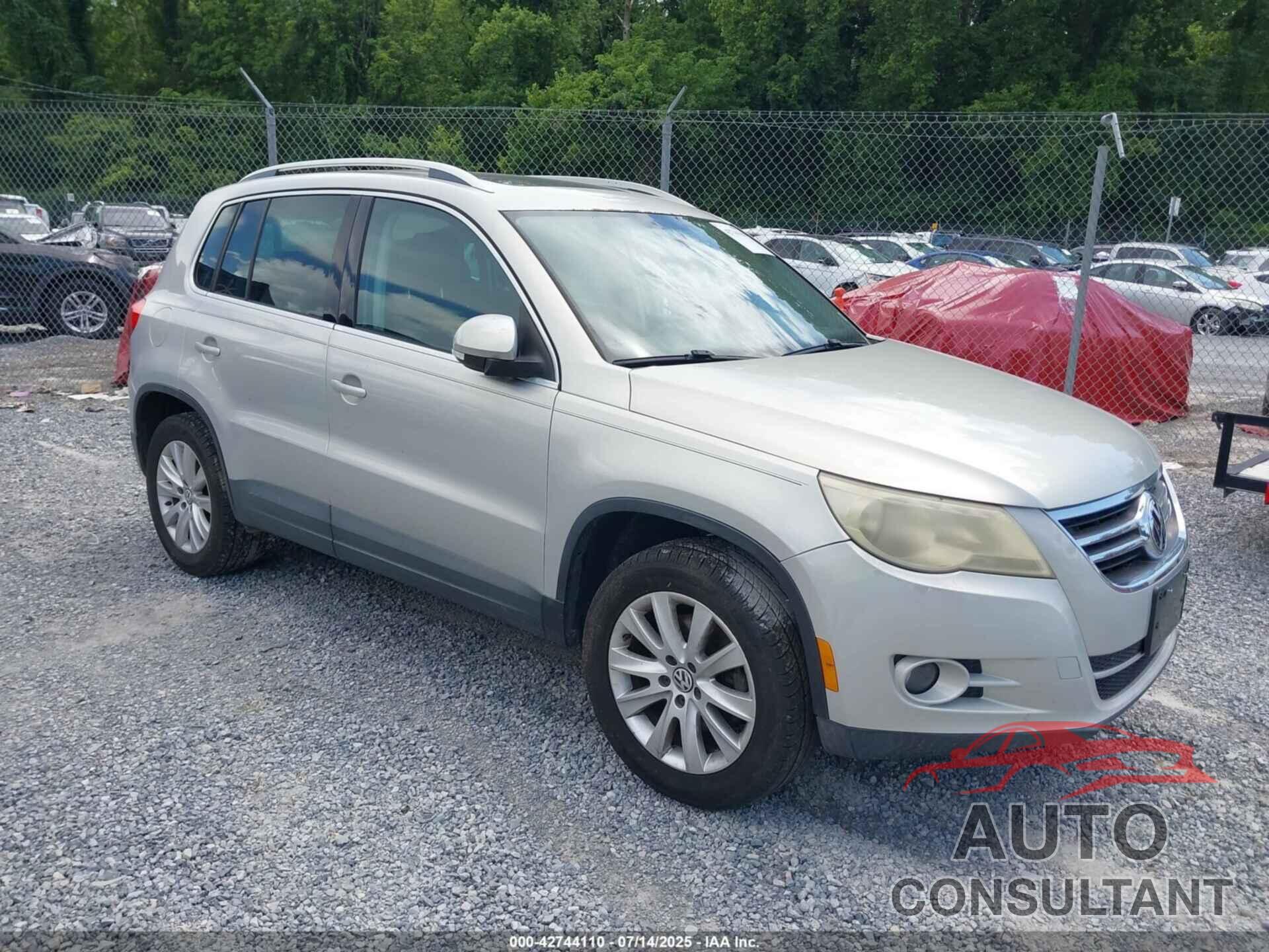VOLKSWAGEN TIGUAN 2009 - WVGBV75NX9W527816