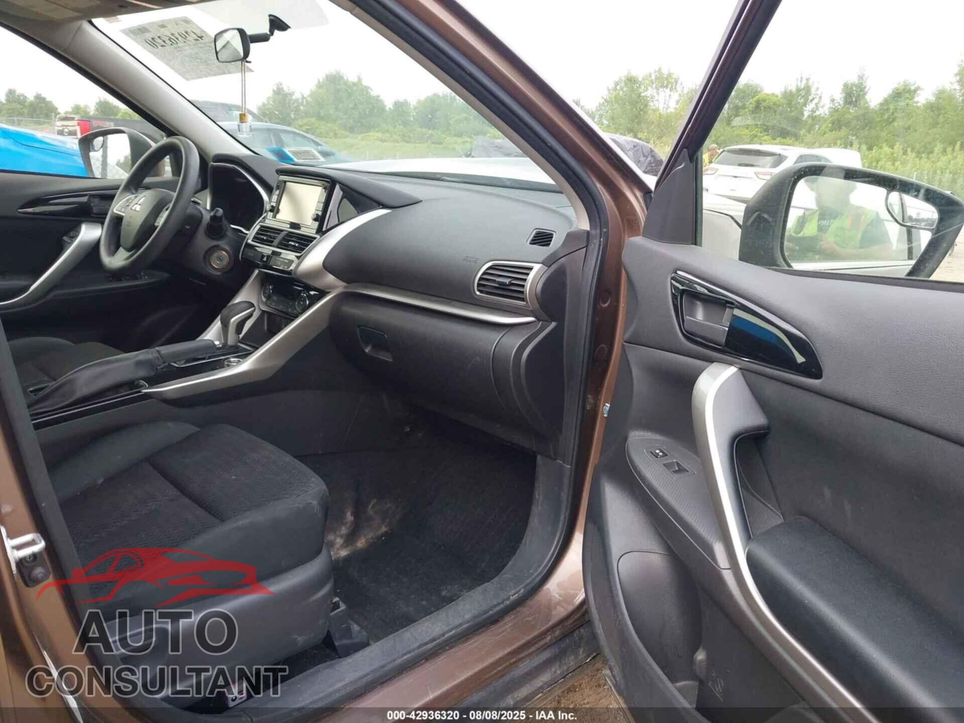 MITSUBISHI ECLIPSE CROSS 2019 - JA4AT3AA4KZ017428