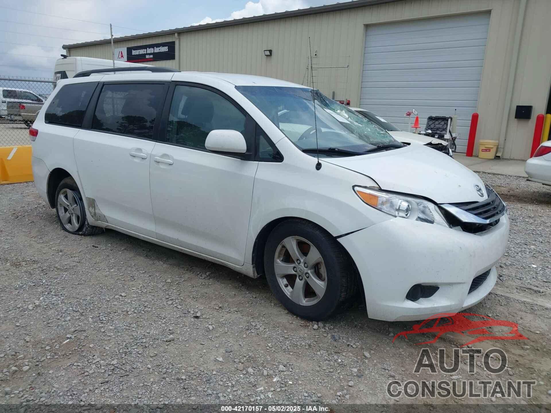 TOYOTA SIENNA 2011 - 5TDKK3DC6BS091557