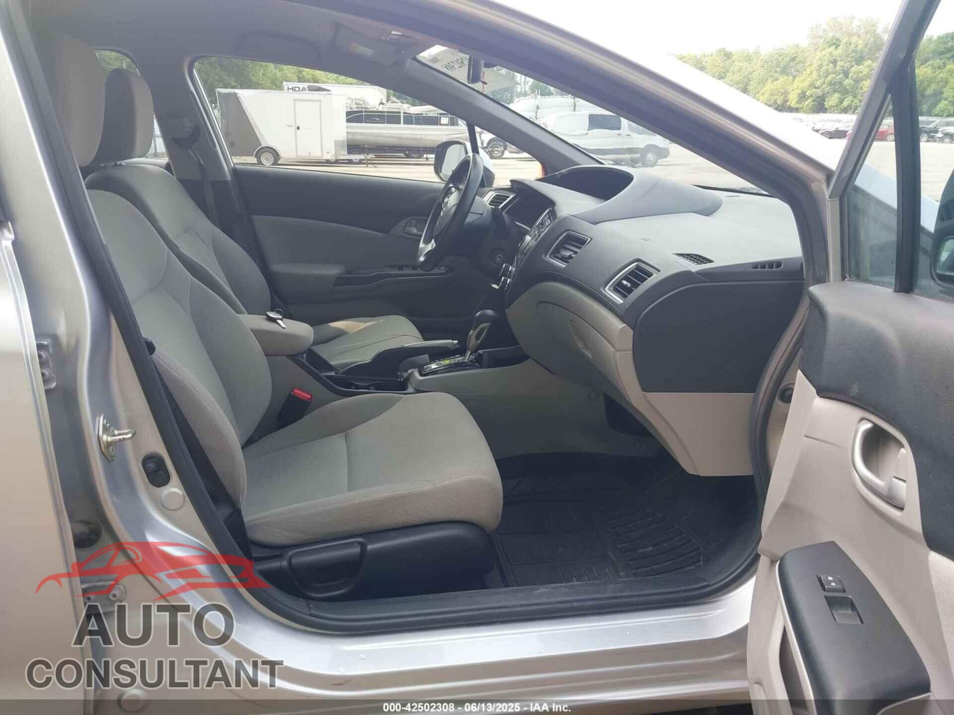 HONDA CIVIC 2013 - 19XFB2F59DE096551