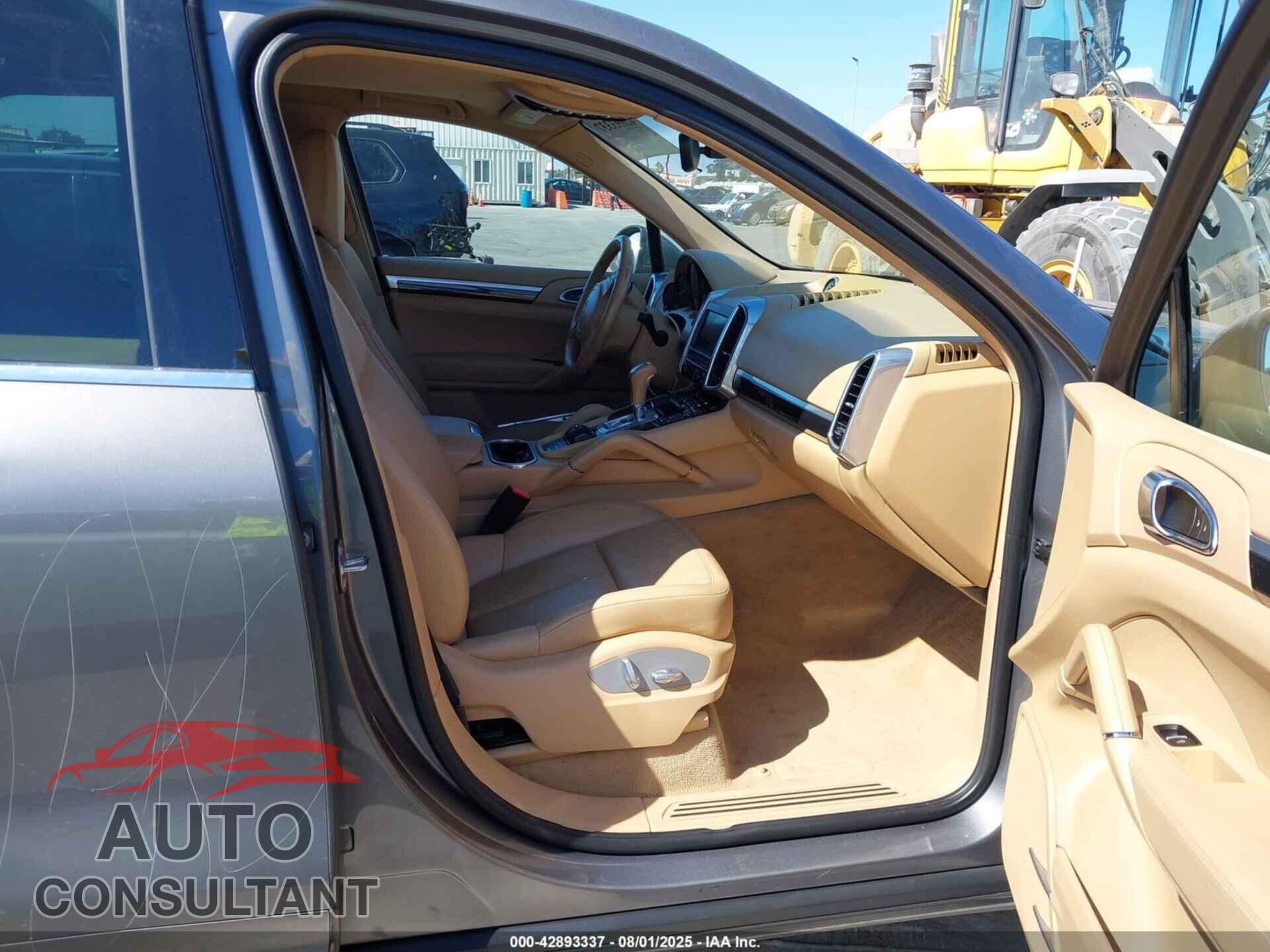 PORSCHE CAYENNE 2012 - WP1AA2A25CLA07119