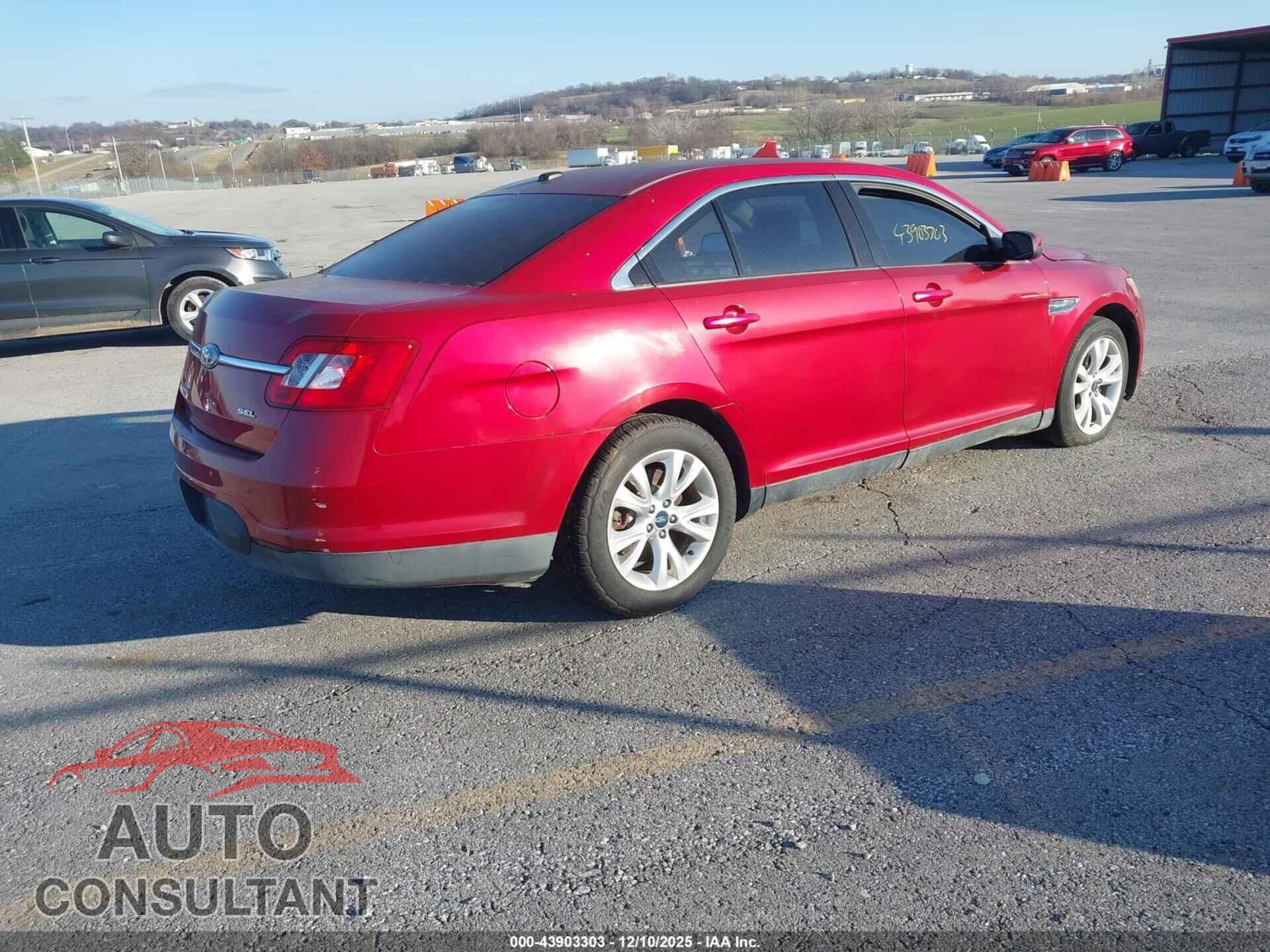 FORD TAURUS 2011 - 1FAHP2EW2BG104061
