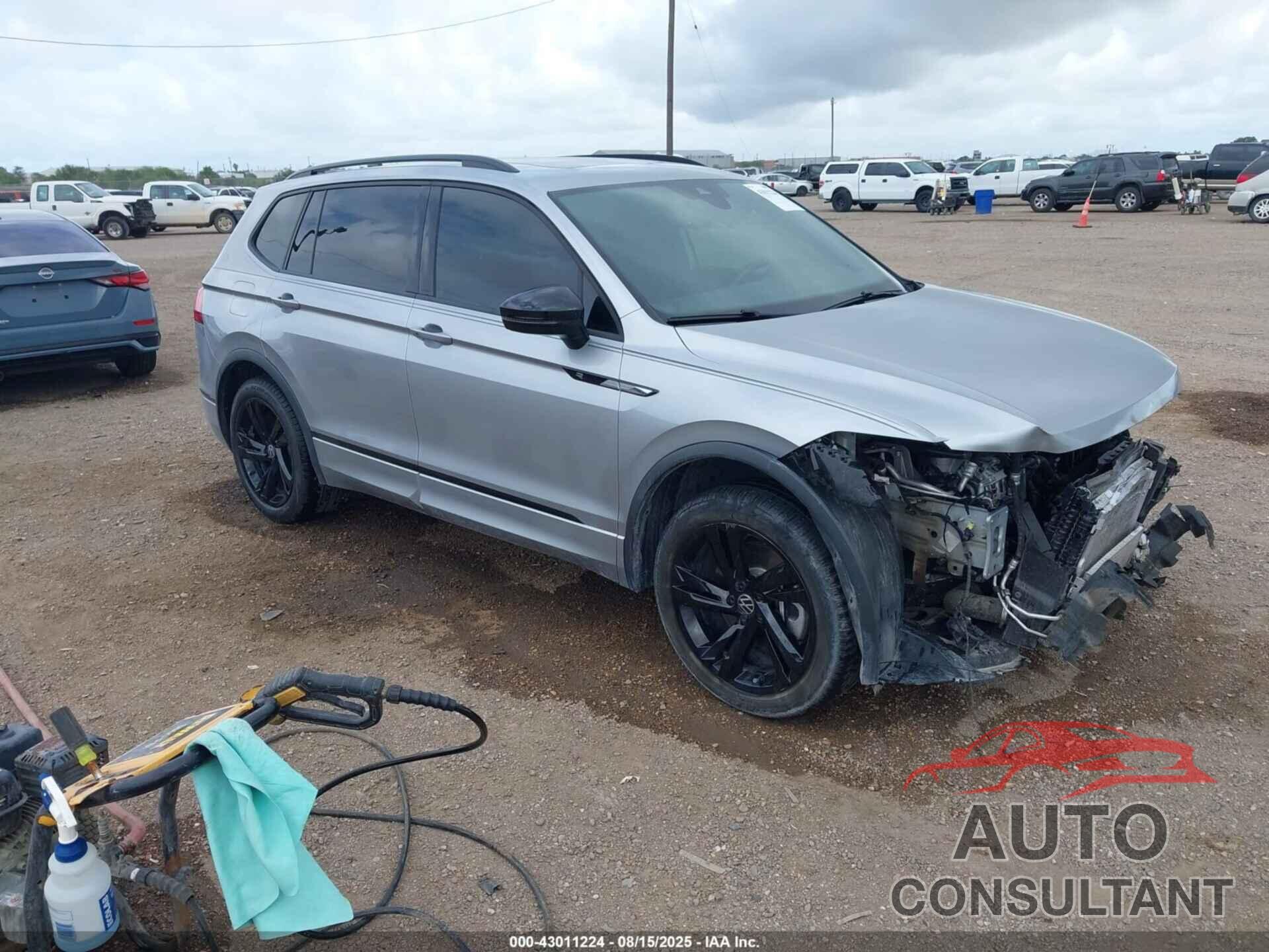 VOLKSWAGEN TIGUAN 2023 - 3VVCB7AX2PM108351
