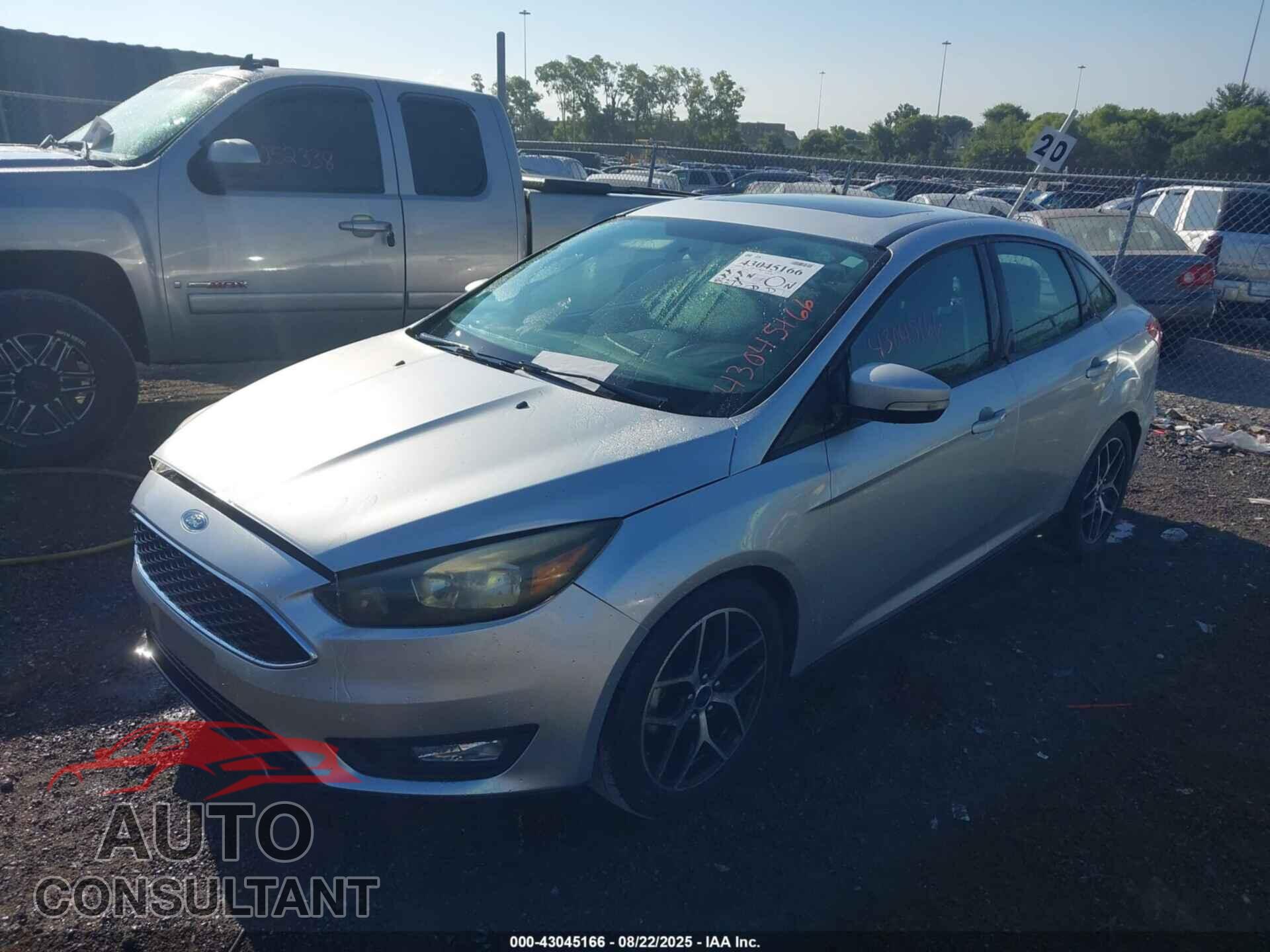 FORD FOCUS 2017 - 1FADP3H21HL324501