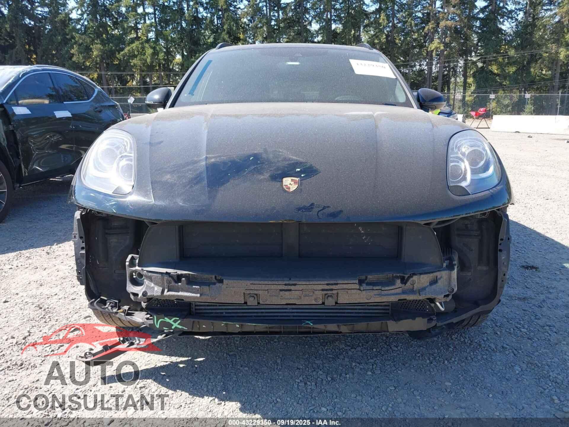 PORSCHE MACAN 2017 - WP1AA2A58HLB08463