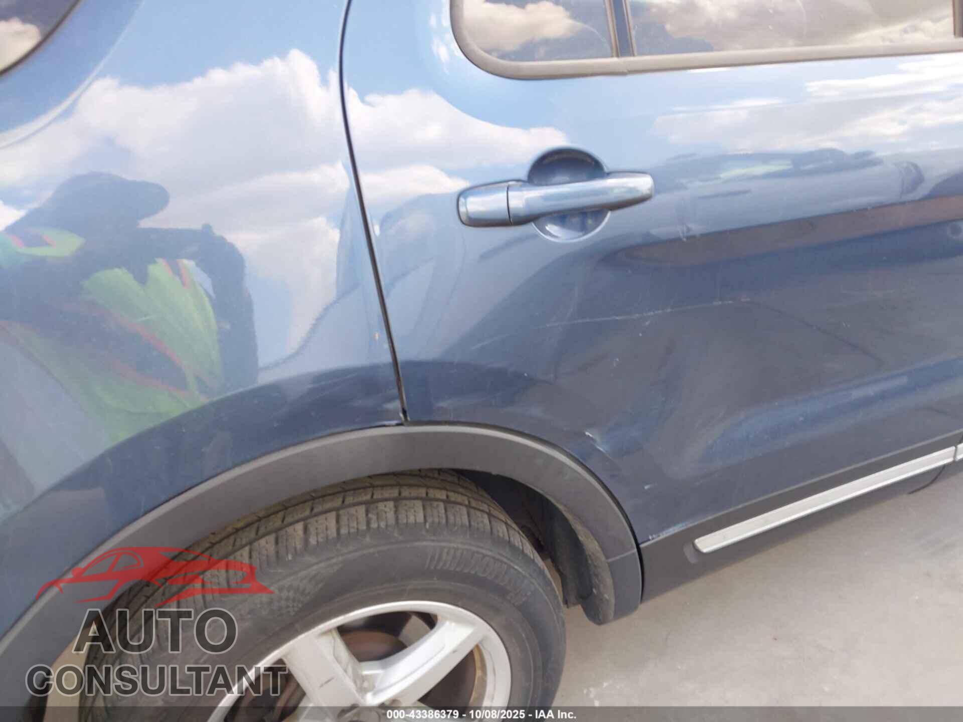 FORD EXPLORER 2018 - 1FM5K7D85JGB08272