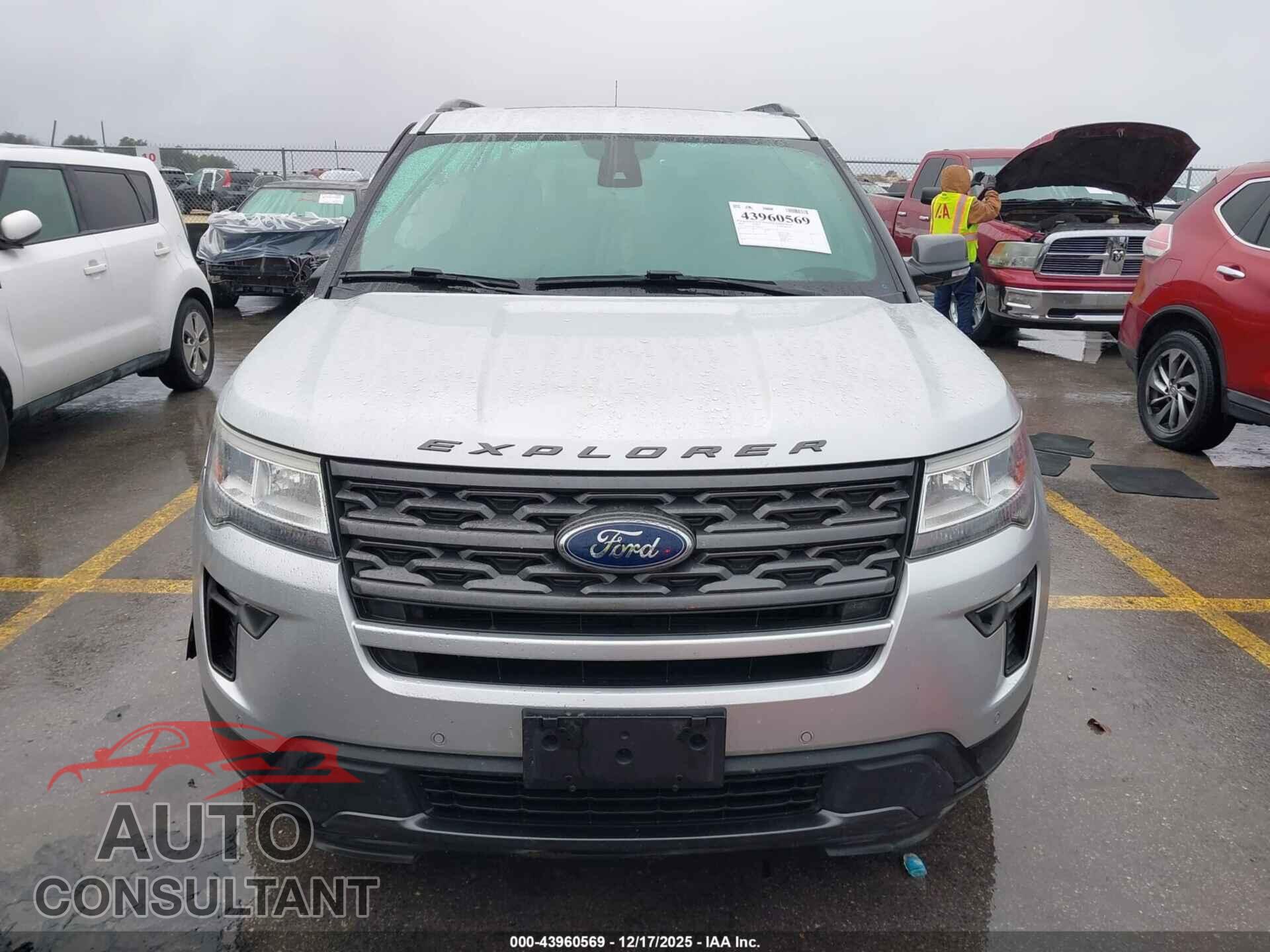 FORD EXPLORER 2018 - 1FM5K7D85JGB78340