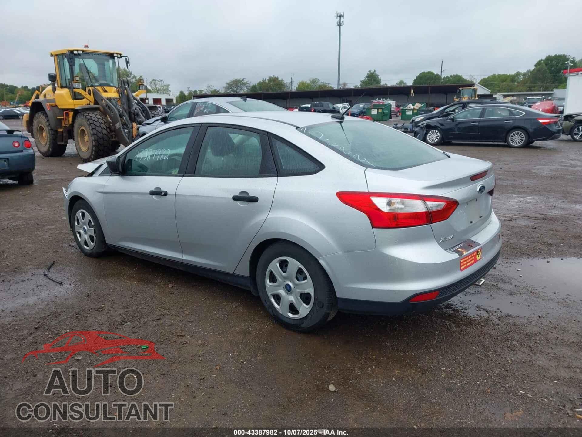 FORD FOCUS 2012 - 1FAHP3E27CL226281