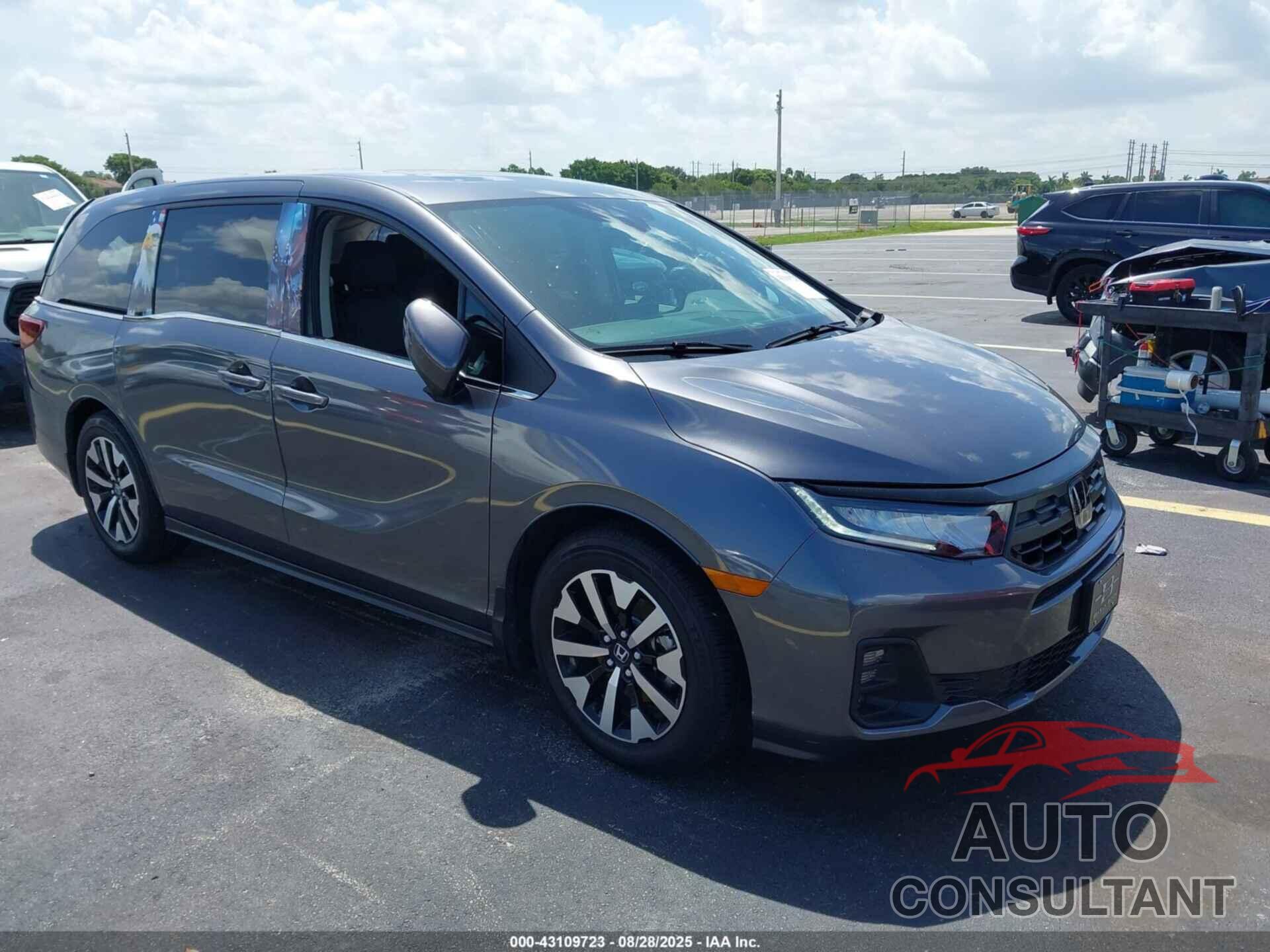 HONDA ODYSSEY 2025 - 5FNRL6H67SB068276
