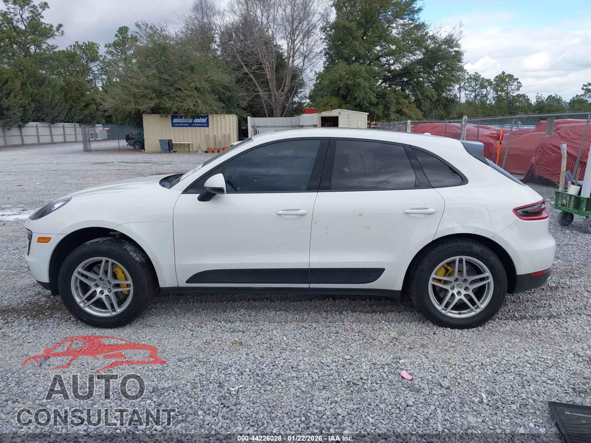 PORSCHE MACAN 2017 - WP1AA2A55HLB00319