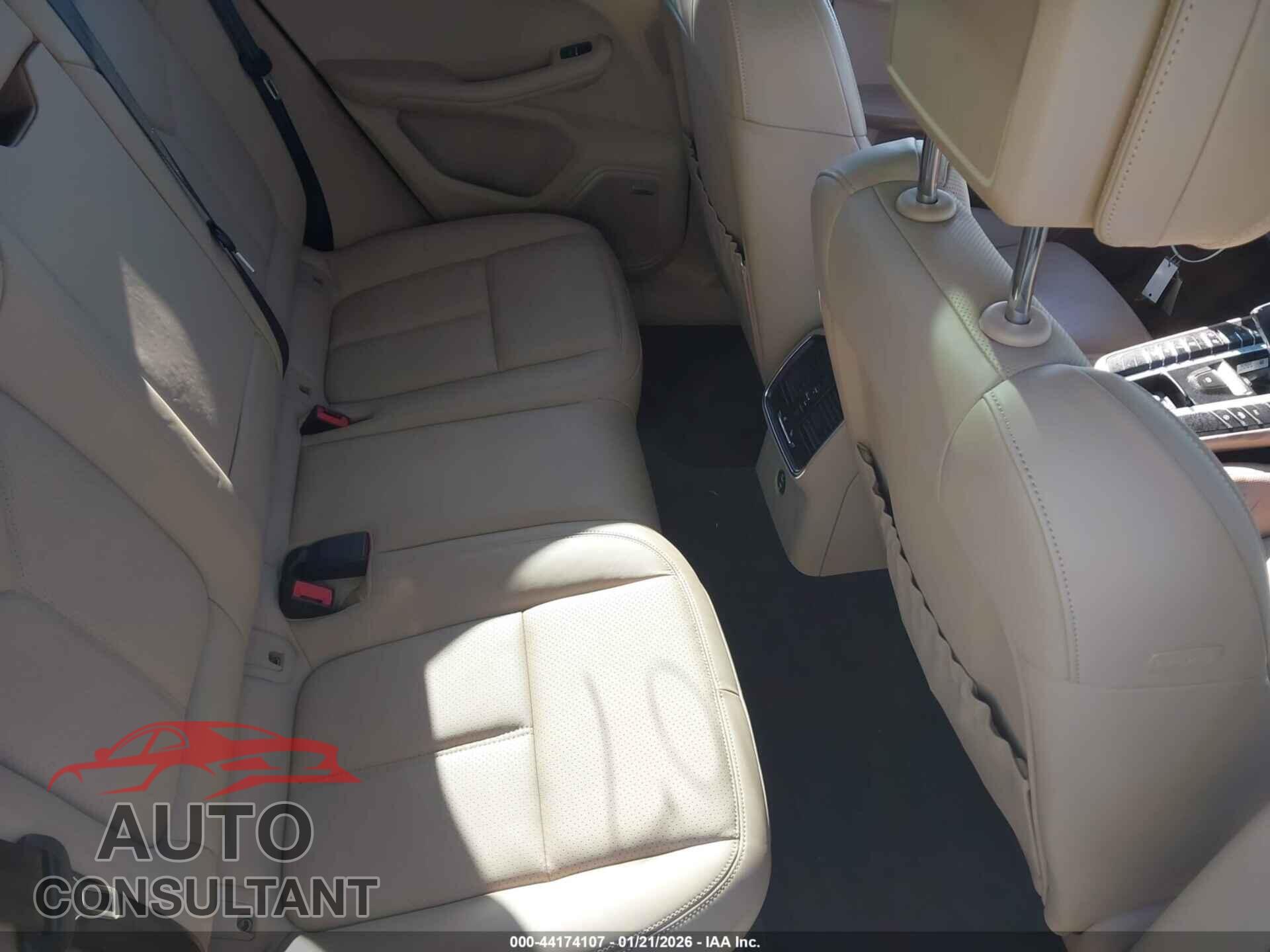 PORSCHE MACAN 2021 - WP1AG2A54MLB50055