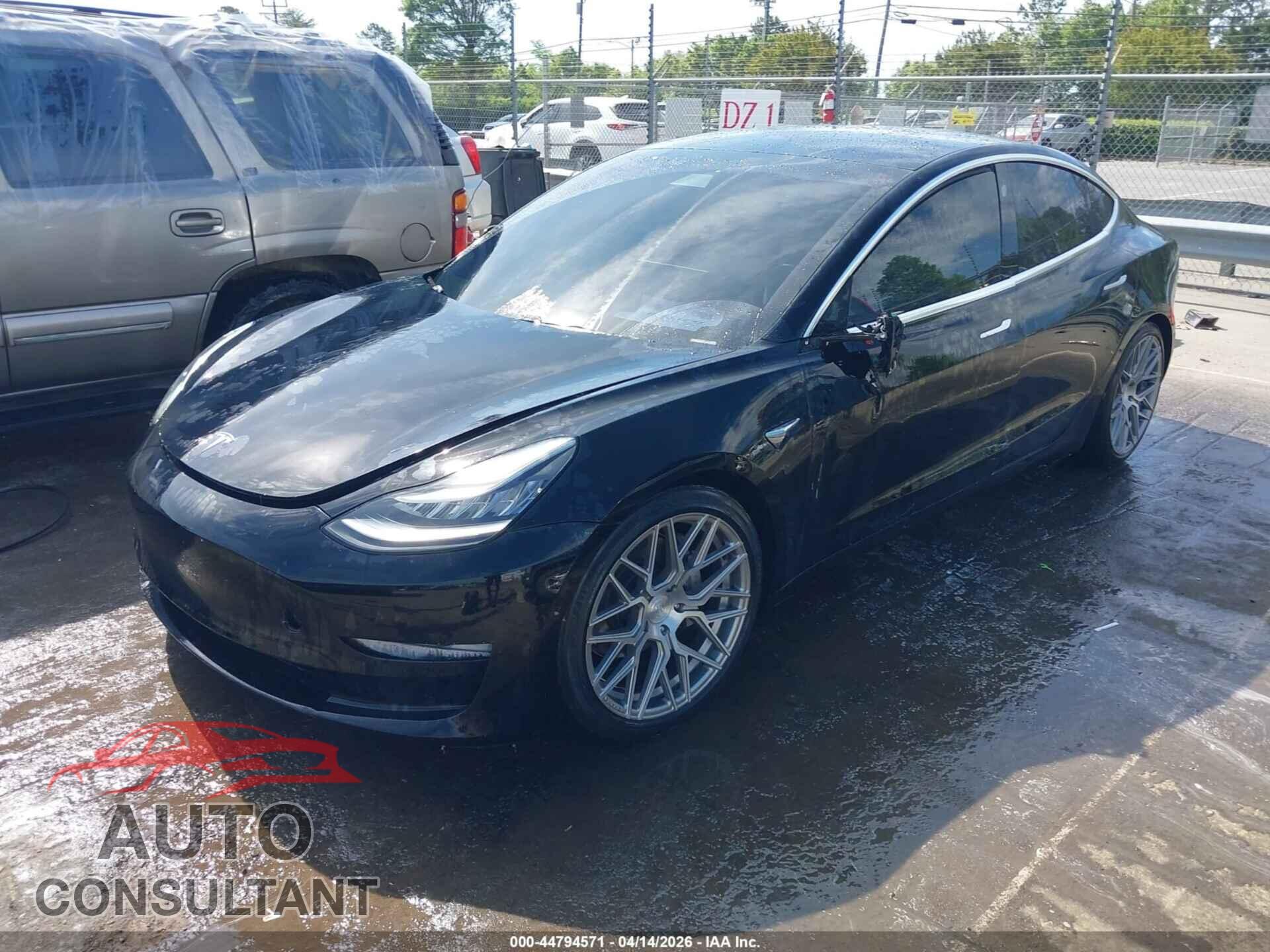 TESLA MODEL 3 2020 - 5YJ3E1EA6LF606690