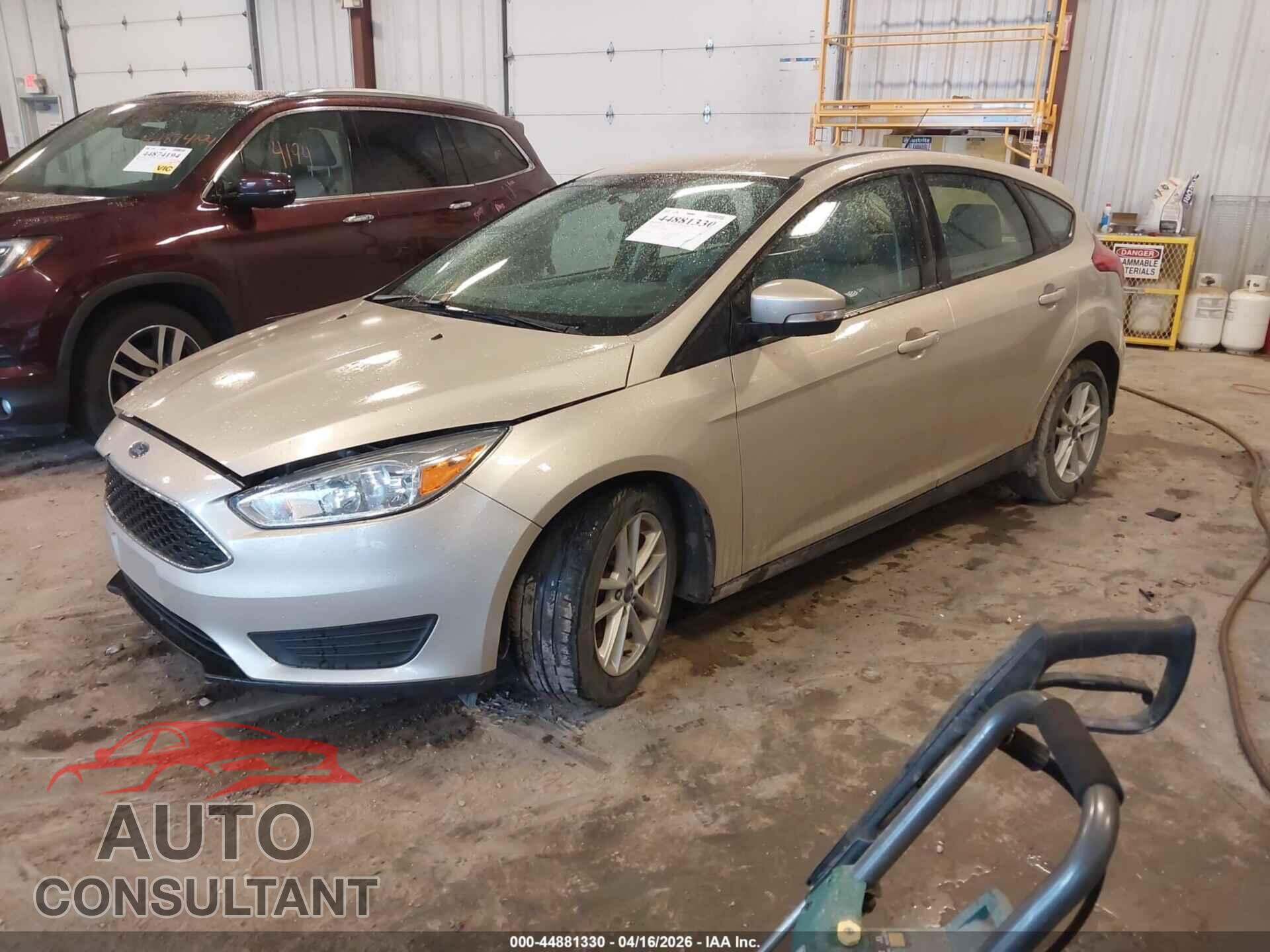 FORD FOCUS 2017 - 1FADP3K23HL217524
