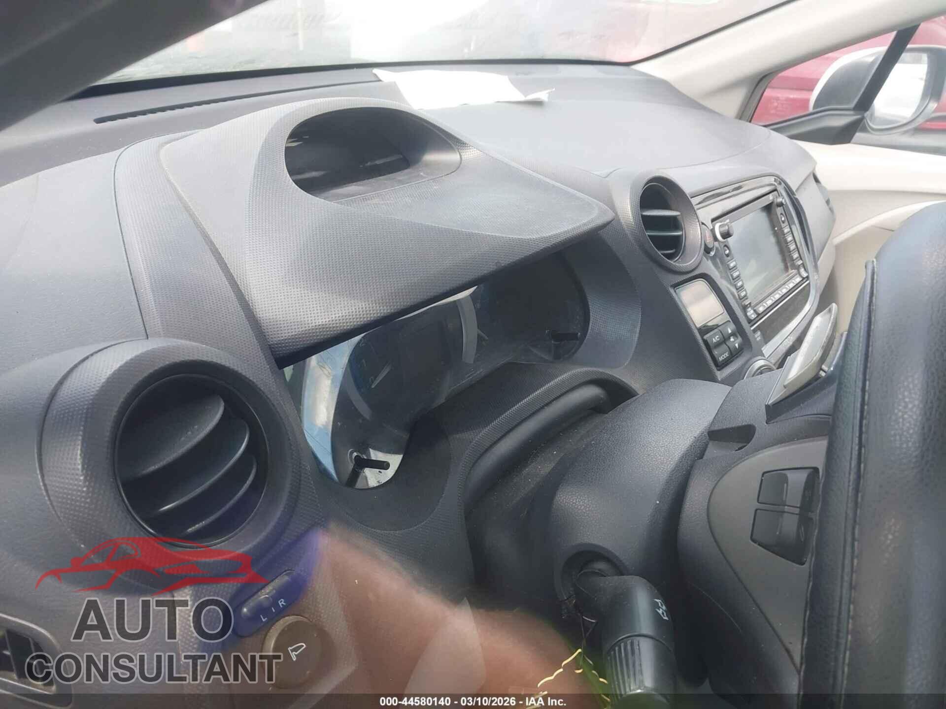 HONDA INSIGHT 2010 - JHMZE2H76AS036429