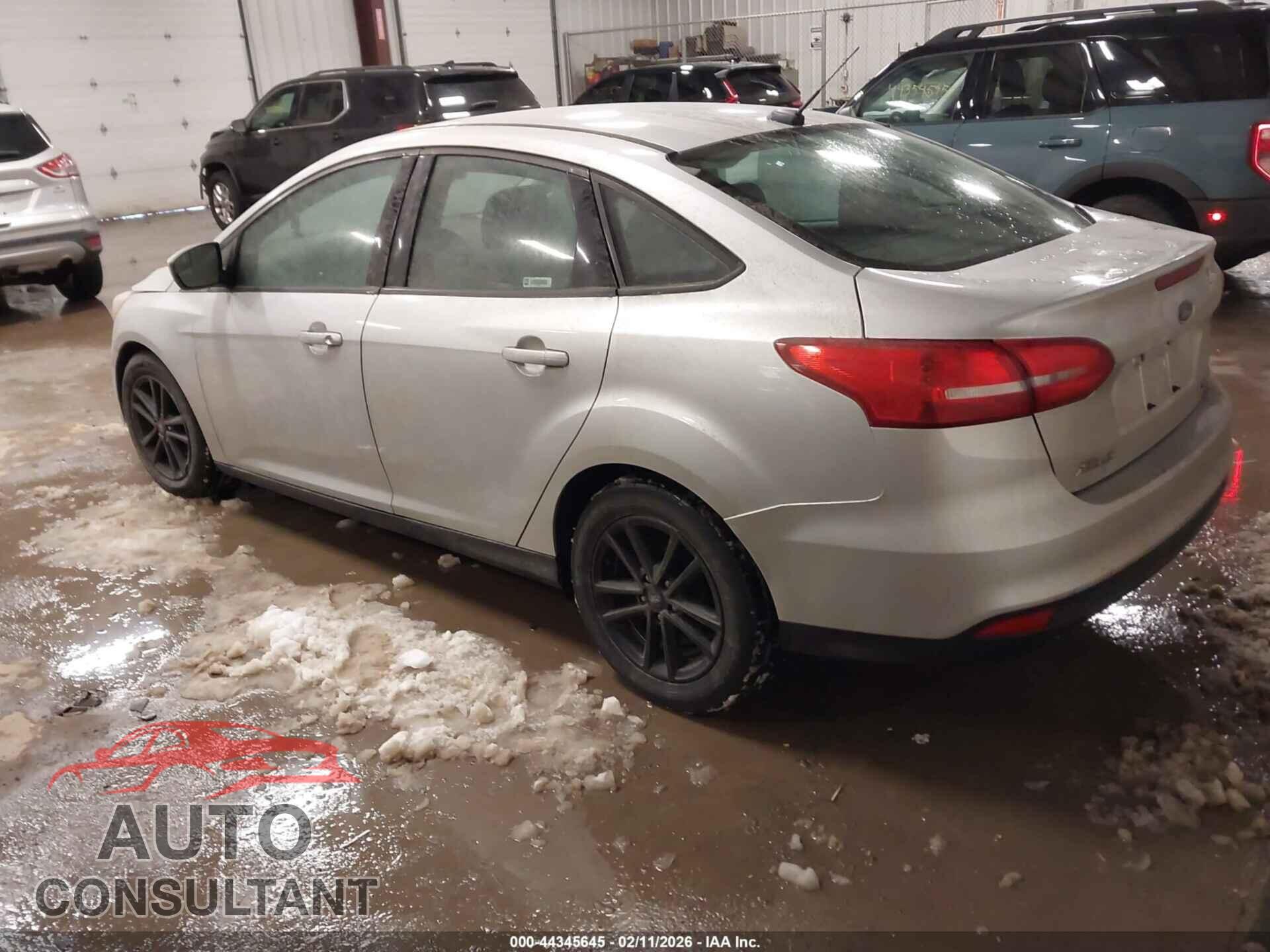 FORD FOCUS 2018 - 1FADP3F2XJL261973