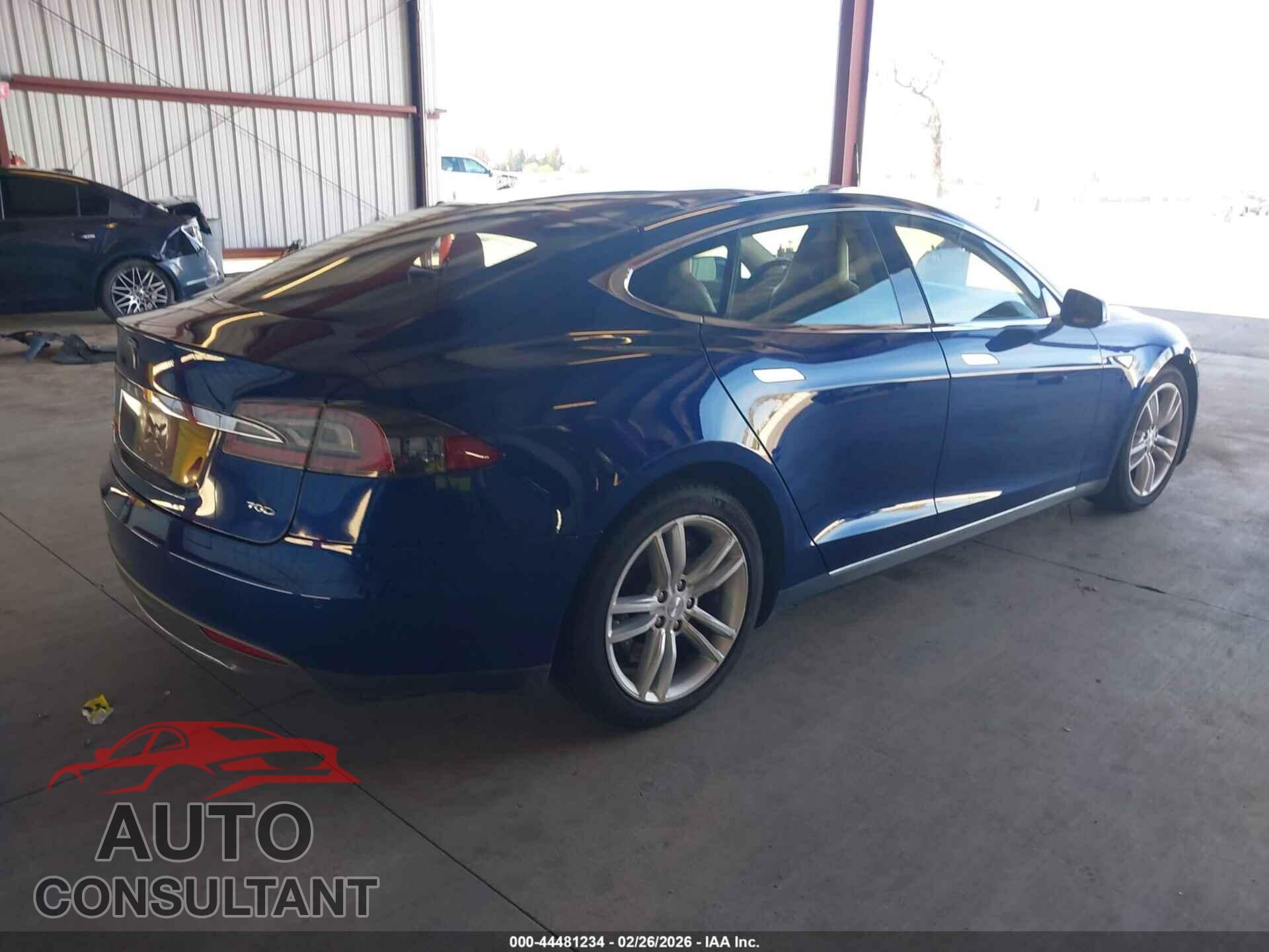 TESLA MODEL S 2015 - 5YJSA1S27FF085312
