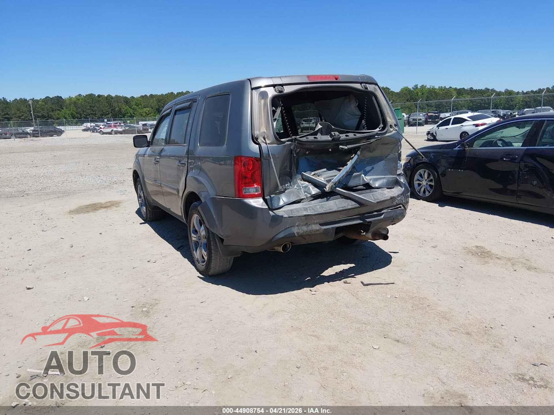 HONDA PILOT 2013 - 5FNYF3H50DB040041
