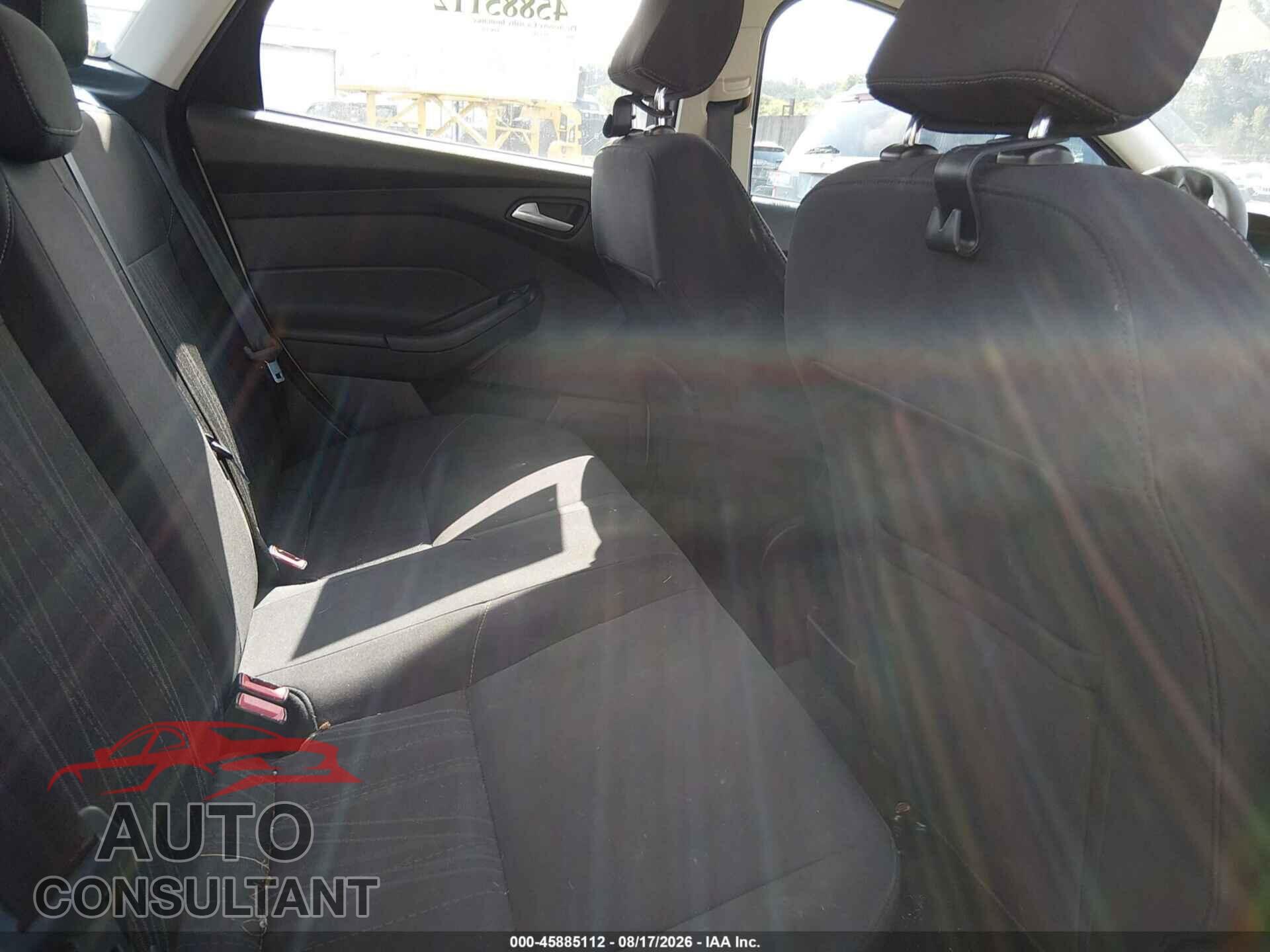 FORD FOCUS 2016 - 1FADP3F26GL377227
