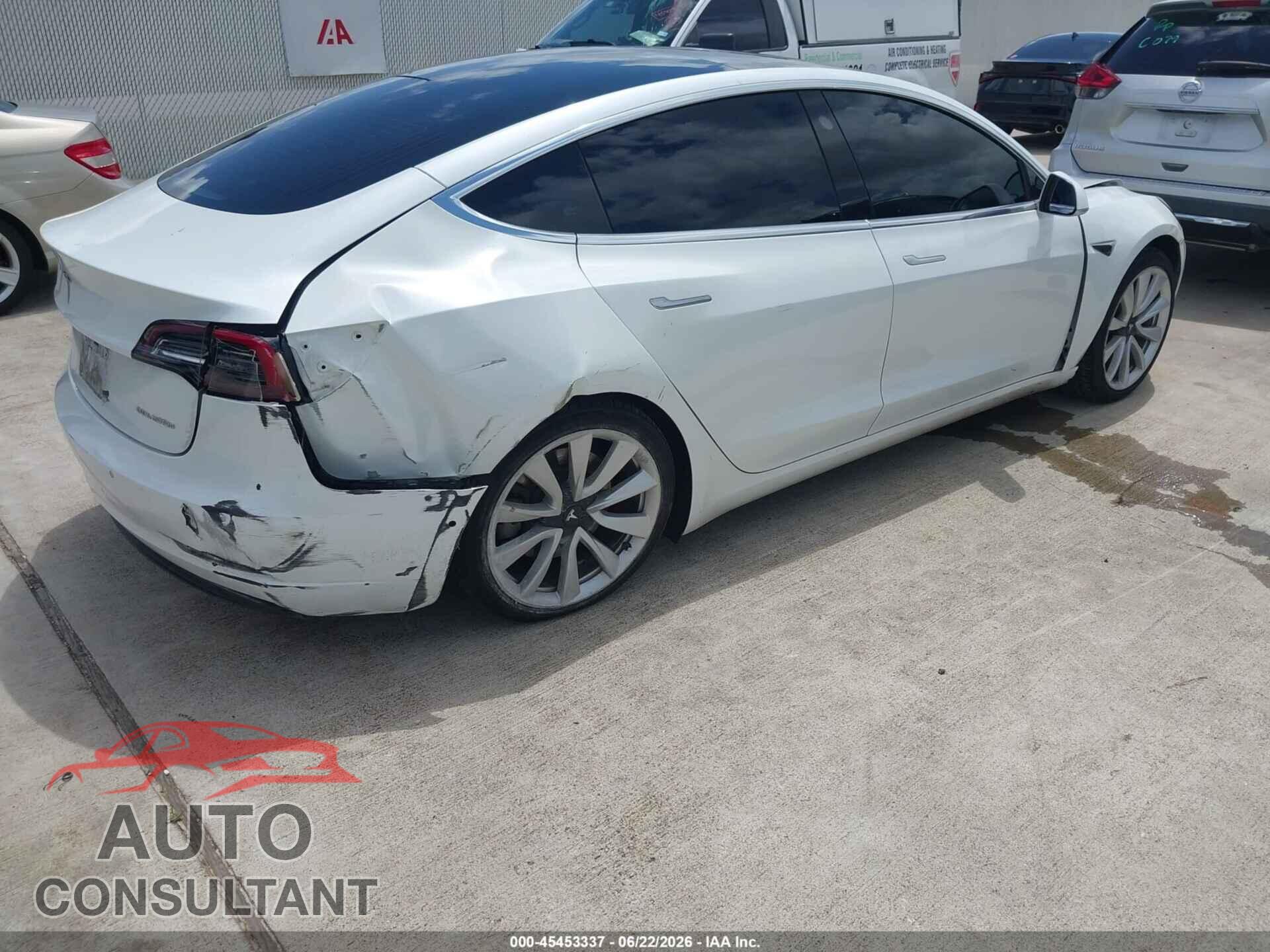 TESLA MODEL 3 2020 - 5YJ3E1EB3LF667357