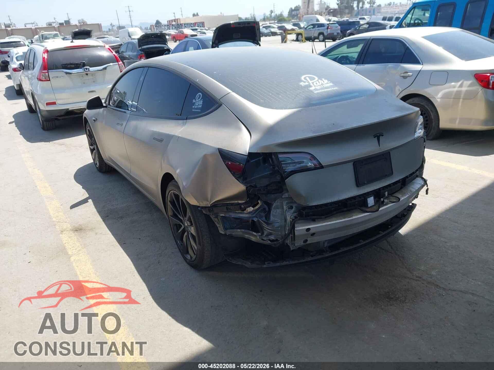 TESLA MODEL 3 2020 - 5YJ3E1EA9LF615643