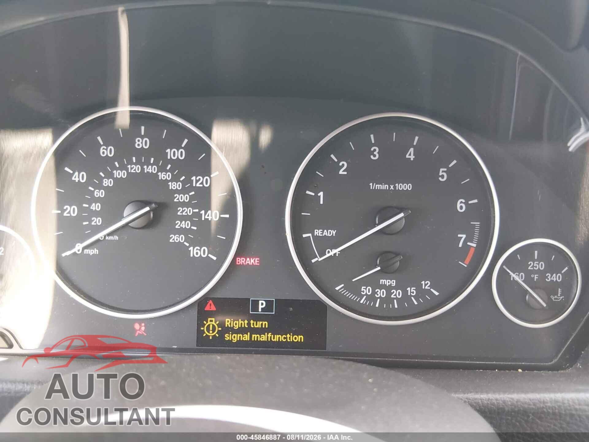 BMW 320I 2016 - WBA8E1G59GNU10513