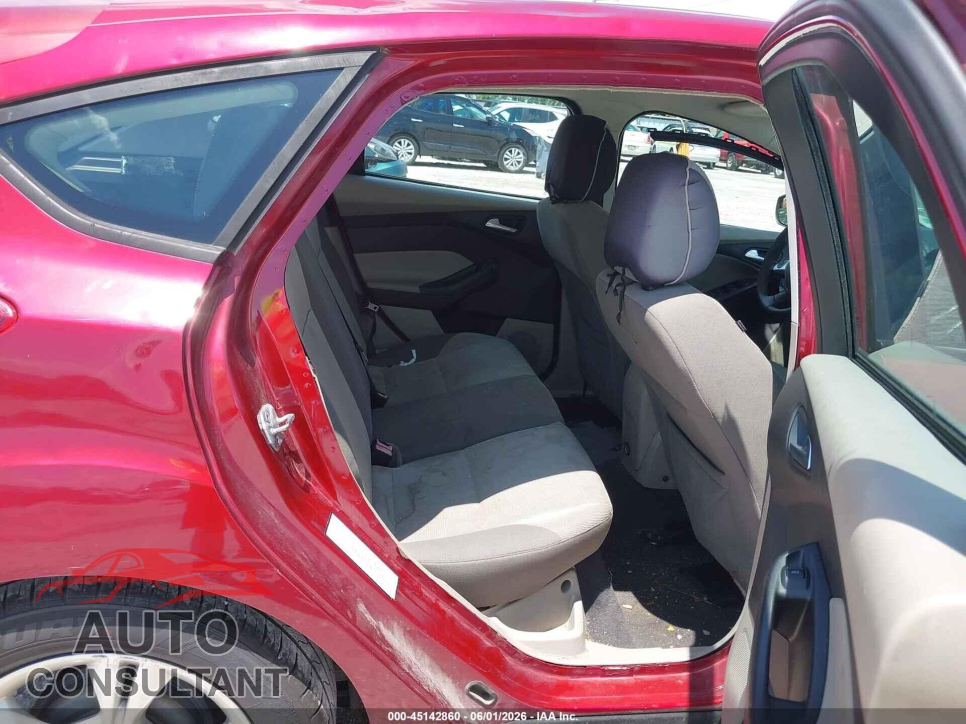 FORD FOCUS 2014 - 1FADP3K20EL113276
