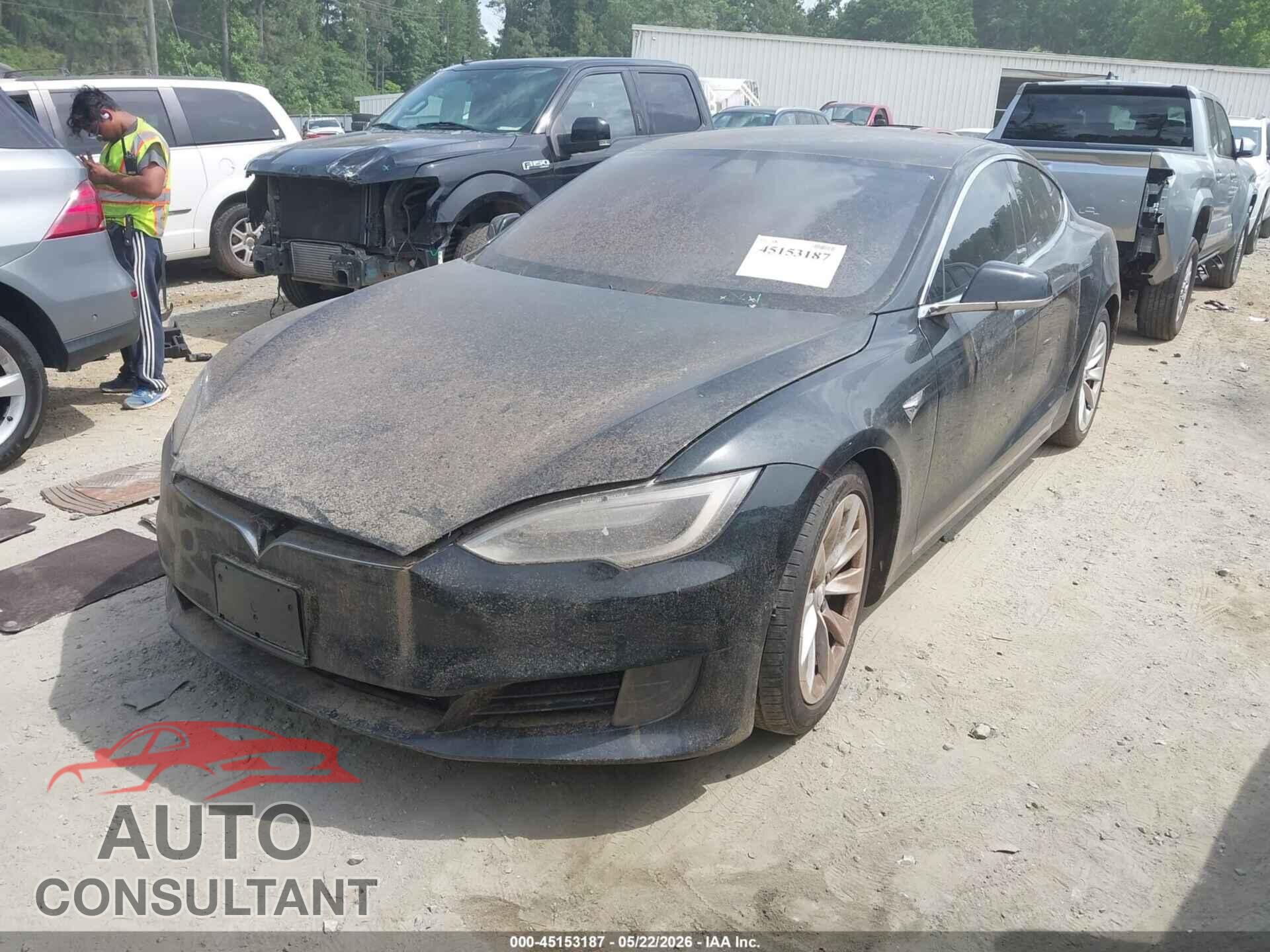 TESLA MODEL S 2017 - 5YJSA1E19HF202443