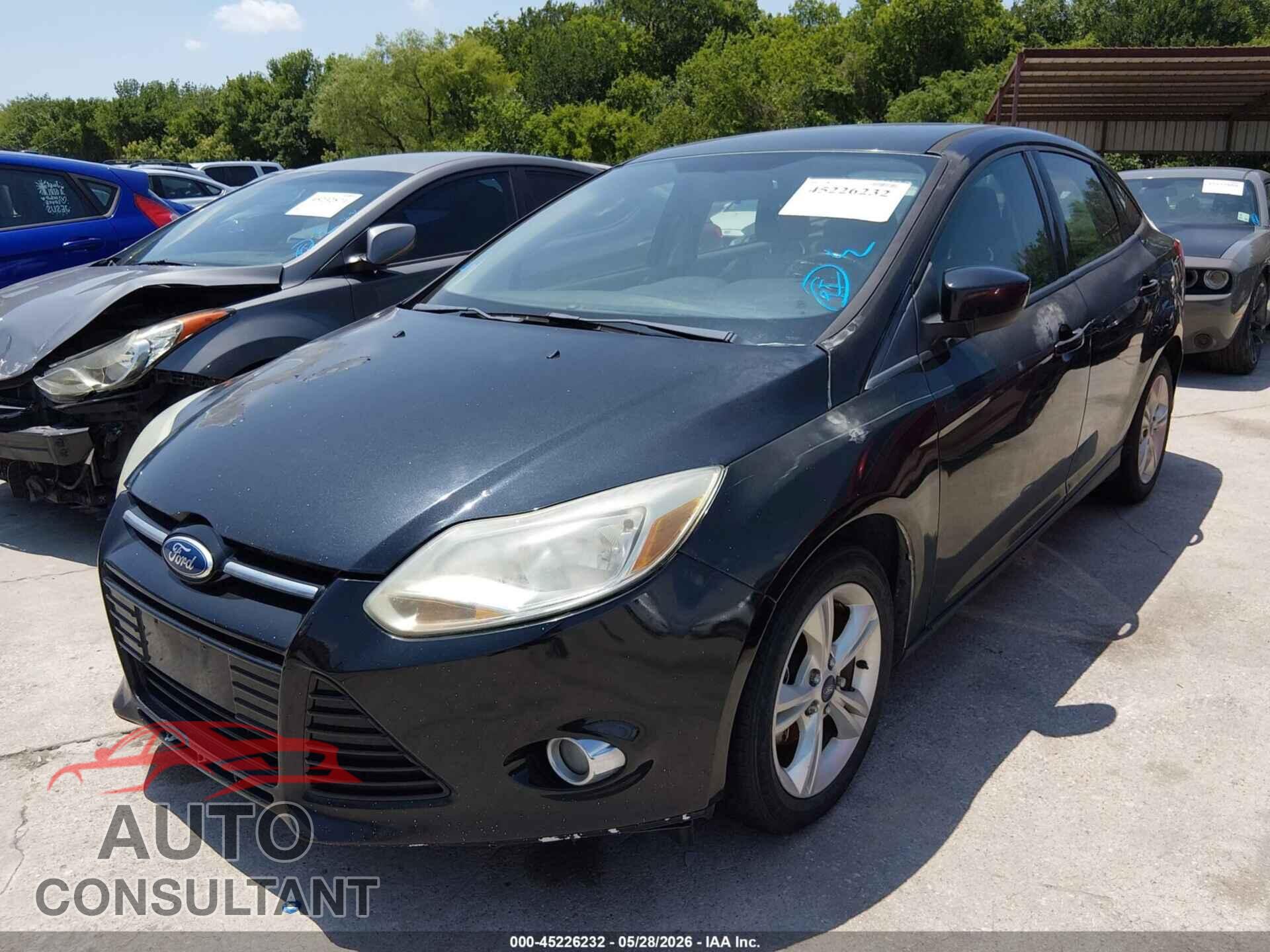 FORD FOCUS 2012 - 1FAHP3F28CL381923