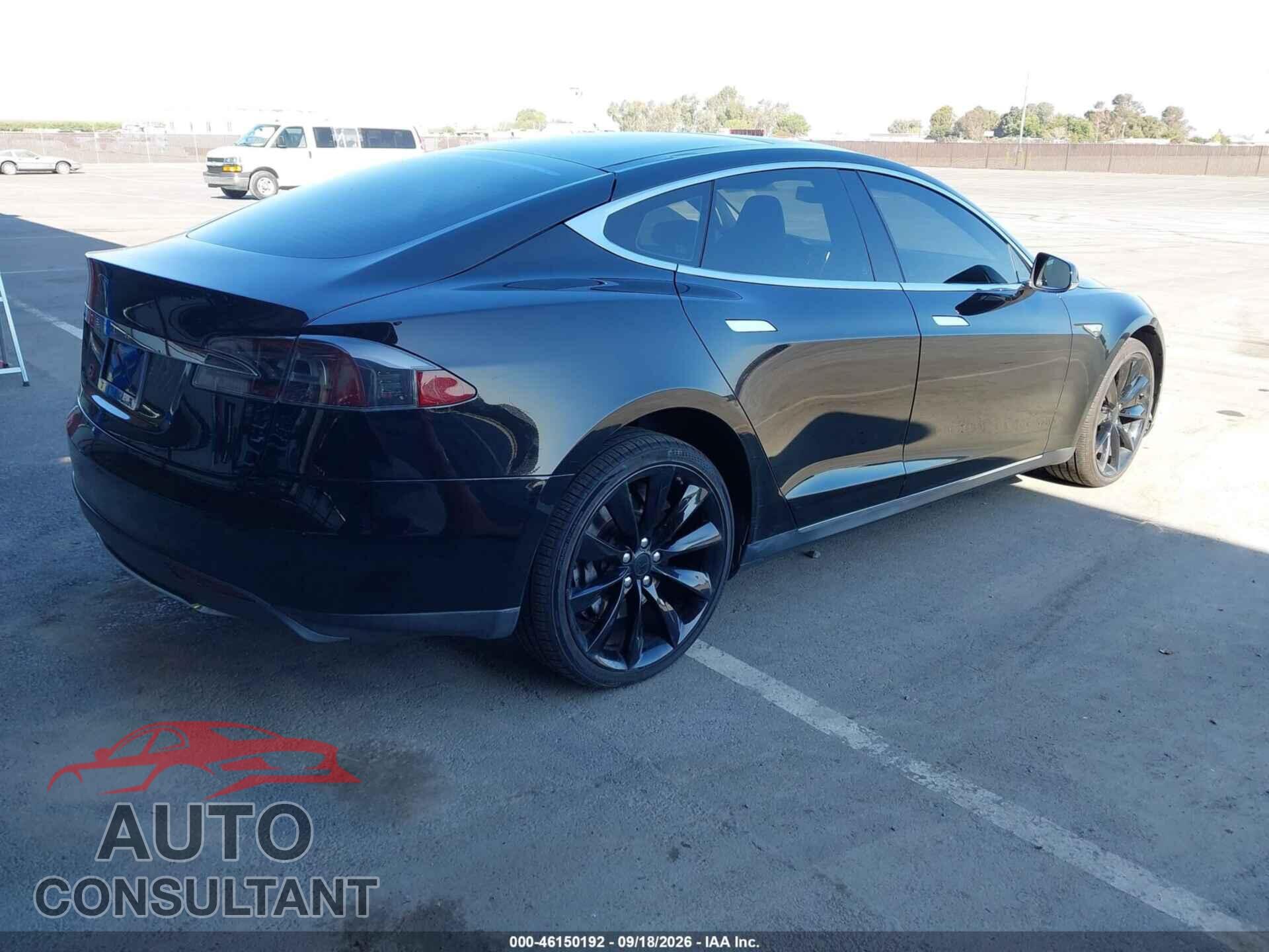 TESLA MODEL S 2013 - 5YJSA1CN5DFP06083