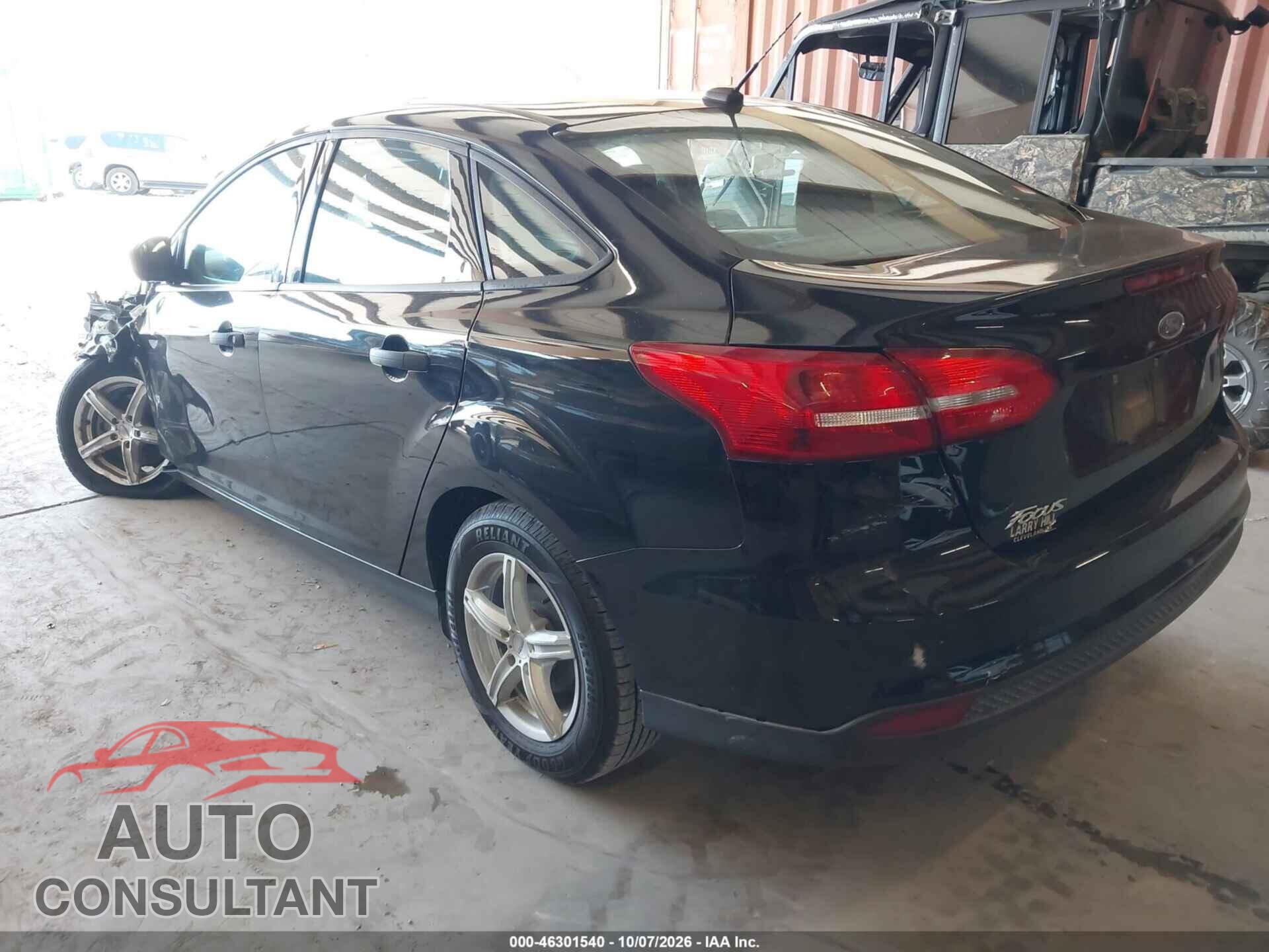 FORD FOCUS 2017 - 1FADP3E24HL330930