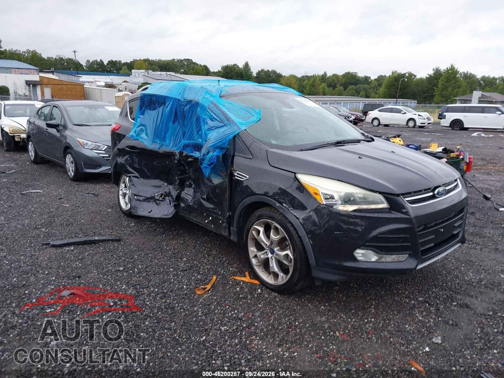 FORD ESCAPE 2013 - 1FMCU9J93DUB20355