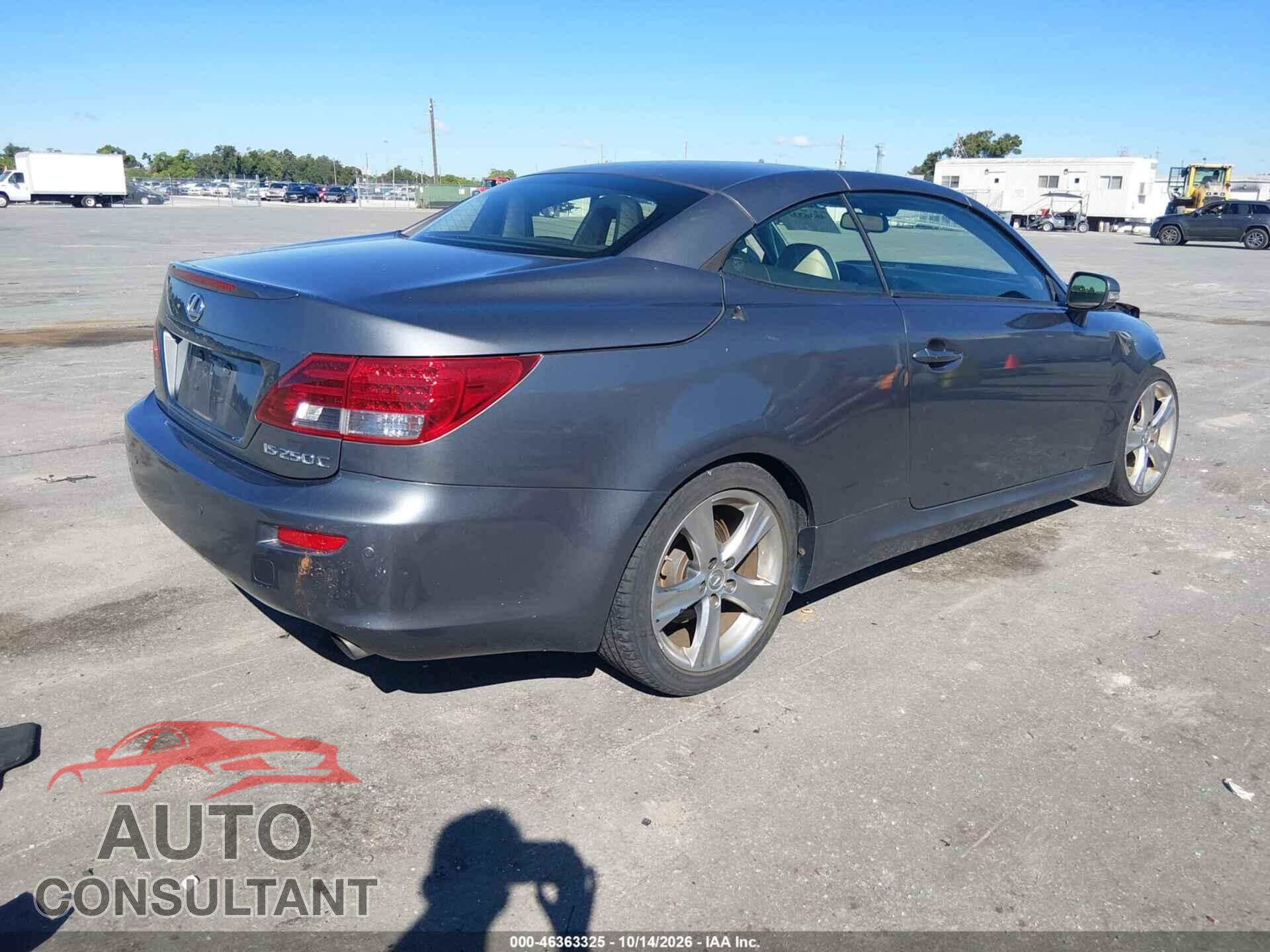 LEXUS IS 250C 2013 - JTHFF2C24D2527601