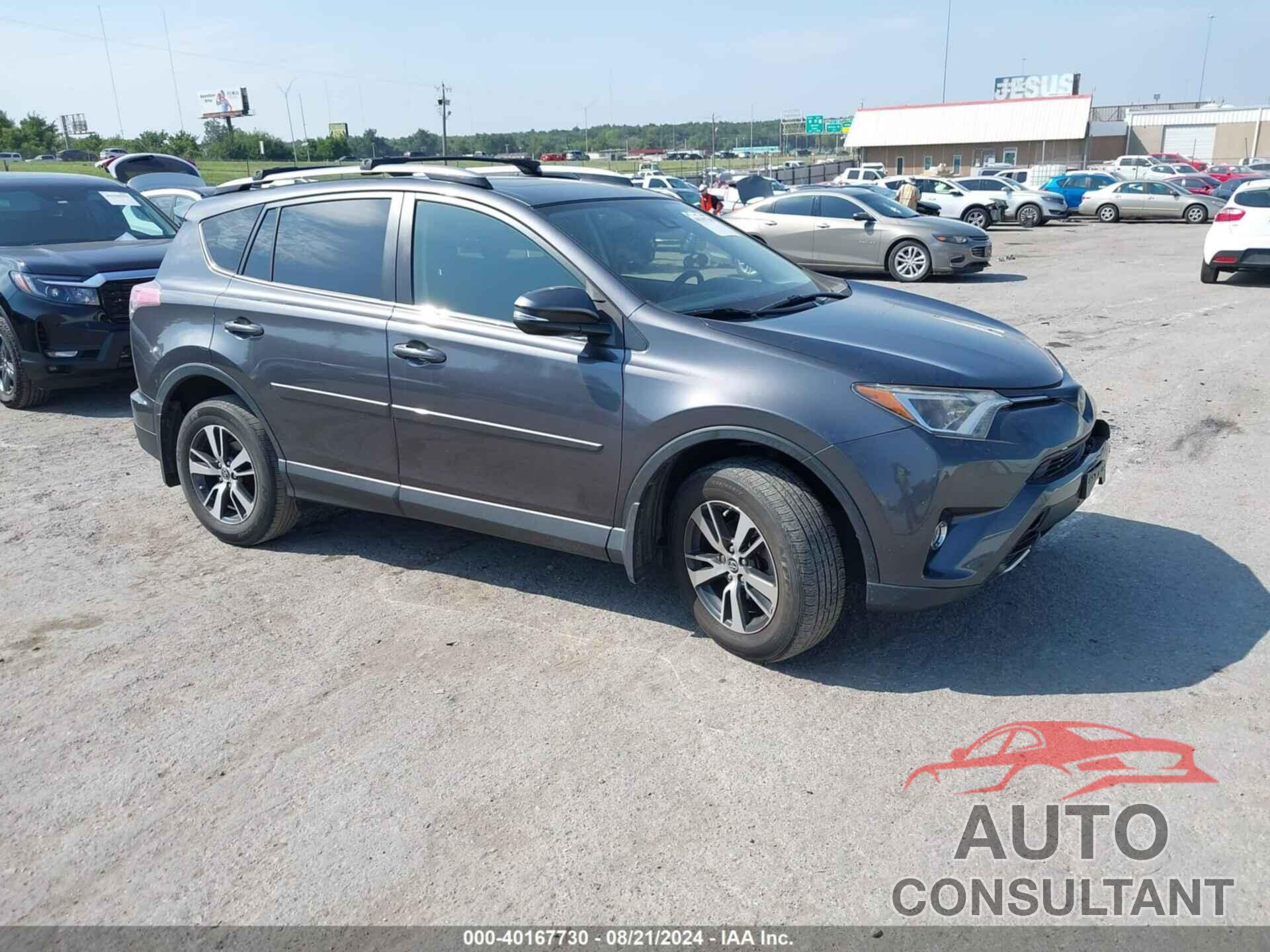 TOYOTA RAV4 2017 - JTMRFREV8HJ706993