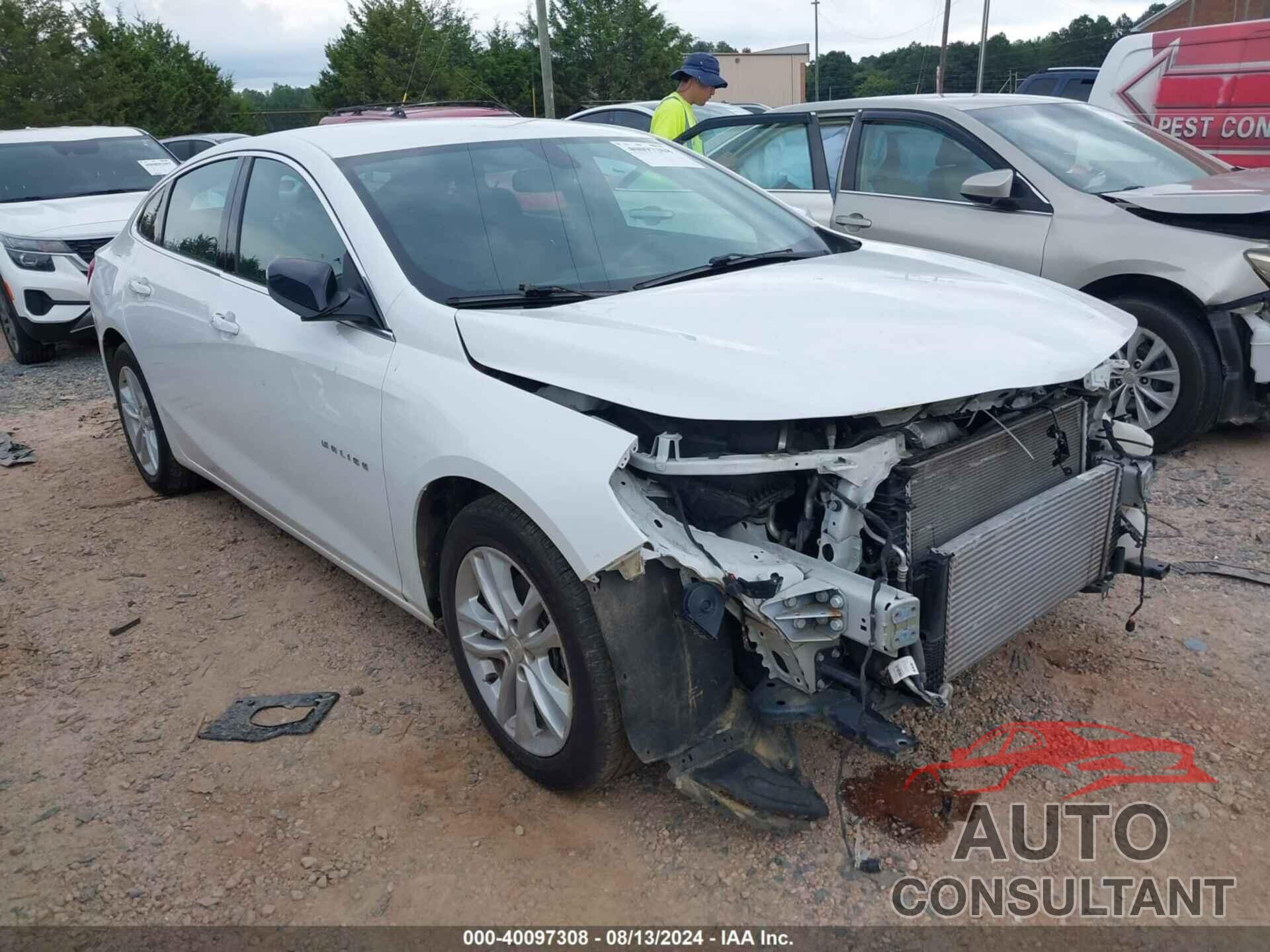 CHEVROLET MALIBU 2017 - 1G1ZE5ST7HF207452