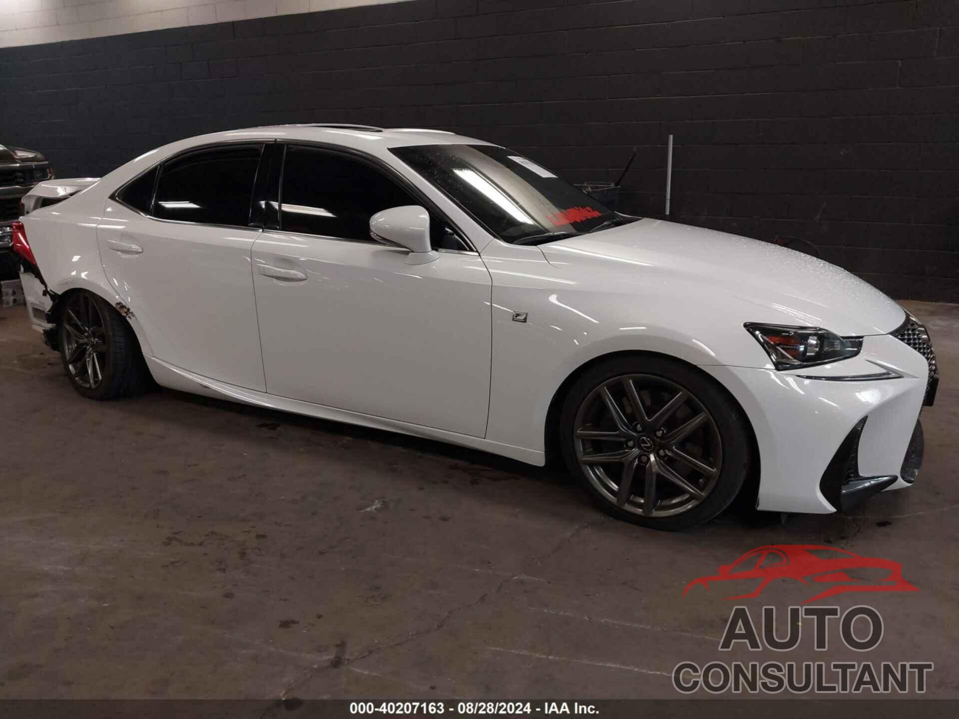 LEXUS IS 300 2018 - JTHC81D2XJ5031105